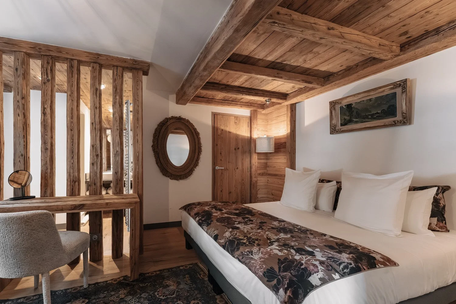 luxury chalet val d'isère bellevarde bedroom