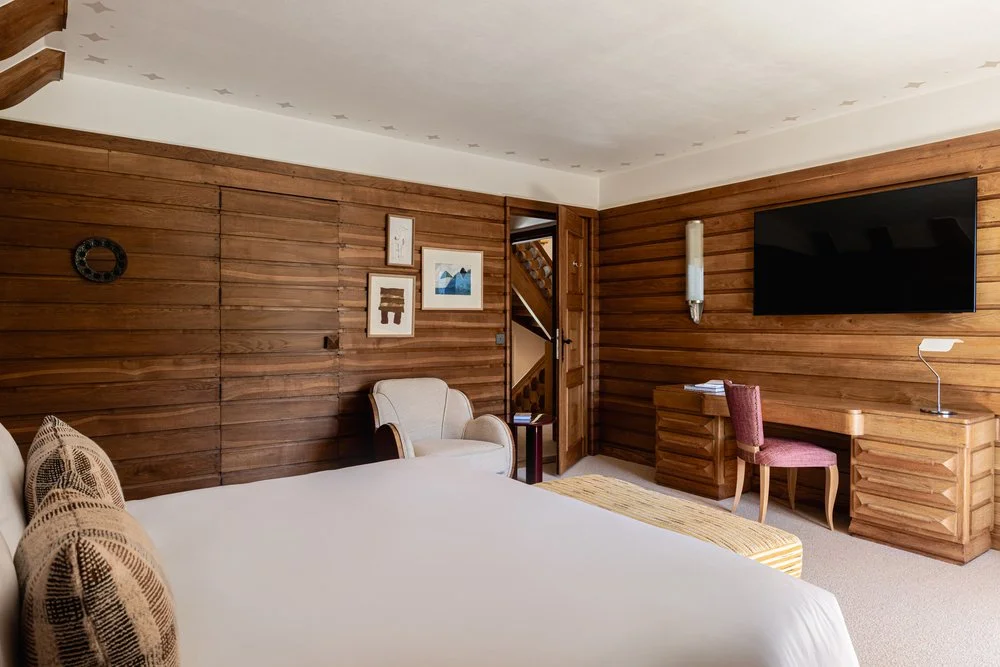 luxury chalet to rent in Megève Blanche bedroom