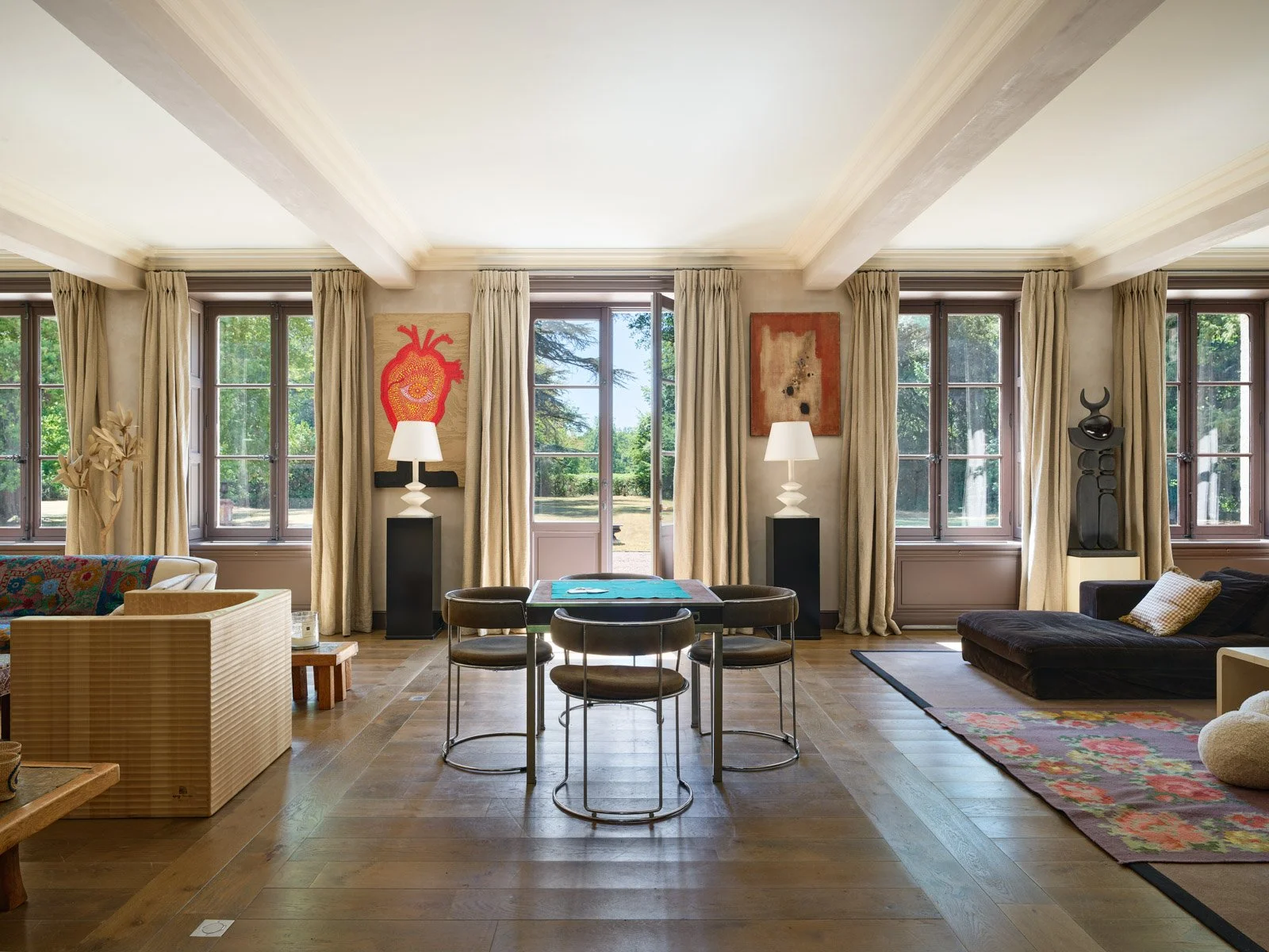 Luxury corporate retreat in Loire near Paris