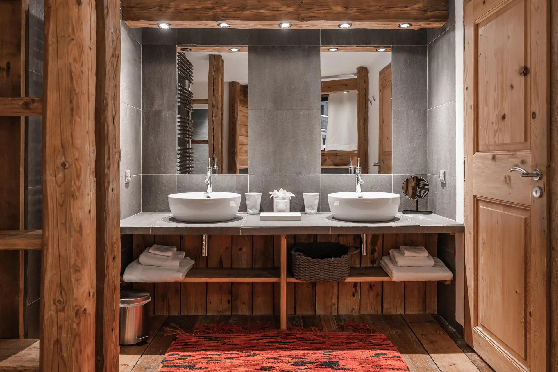 Luxury chalet in val d'isère bathroom