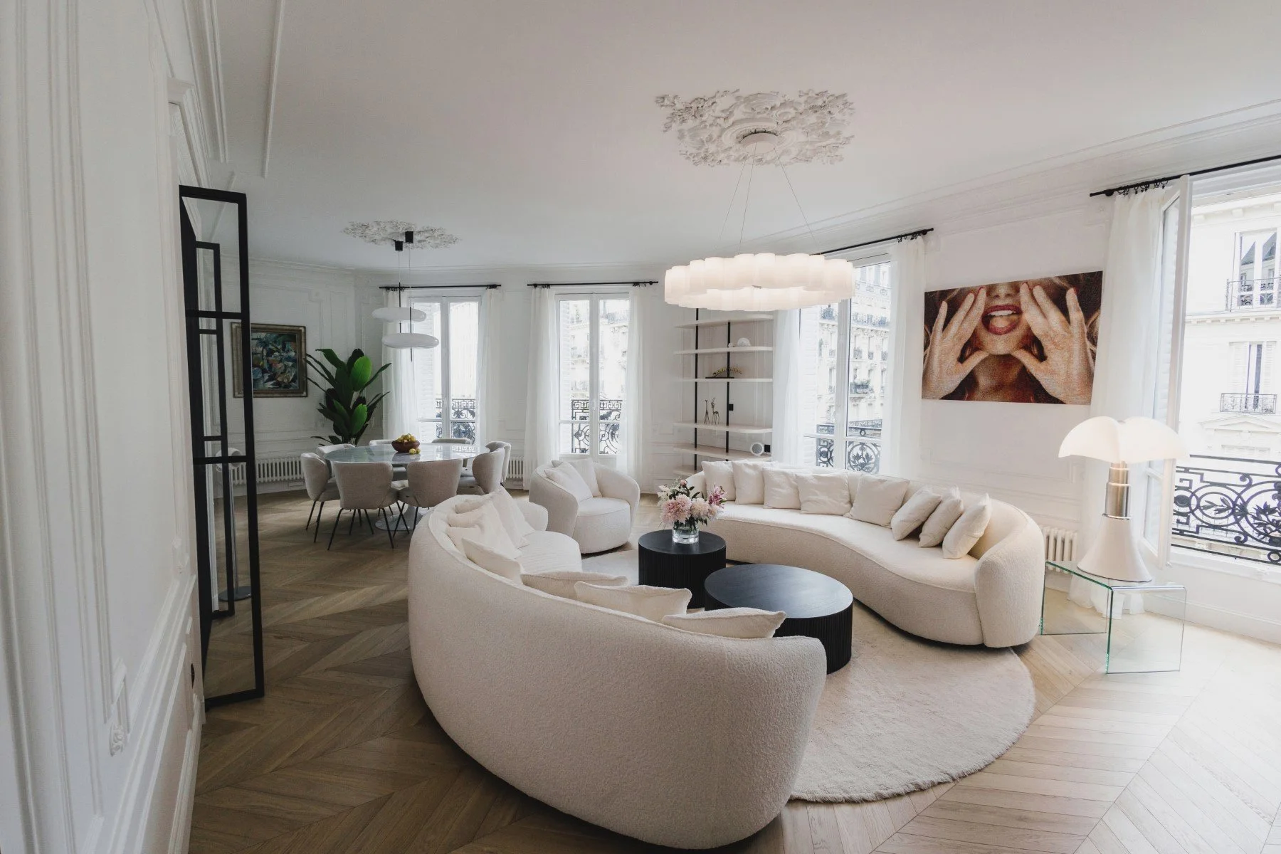 luxury apartment in the 6th