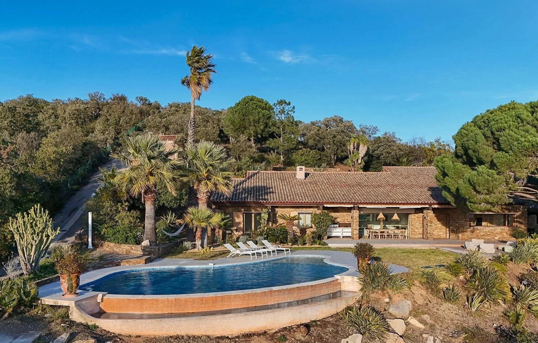 Beachfronts villa rentals Bormes les mimosas