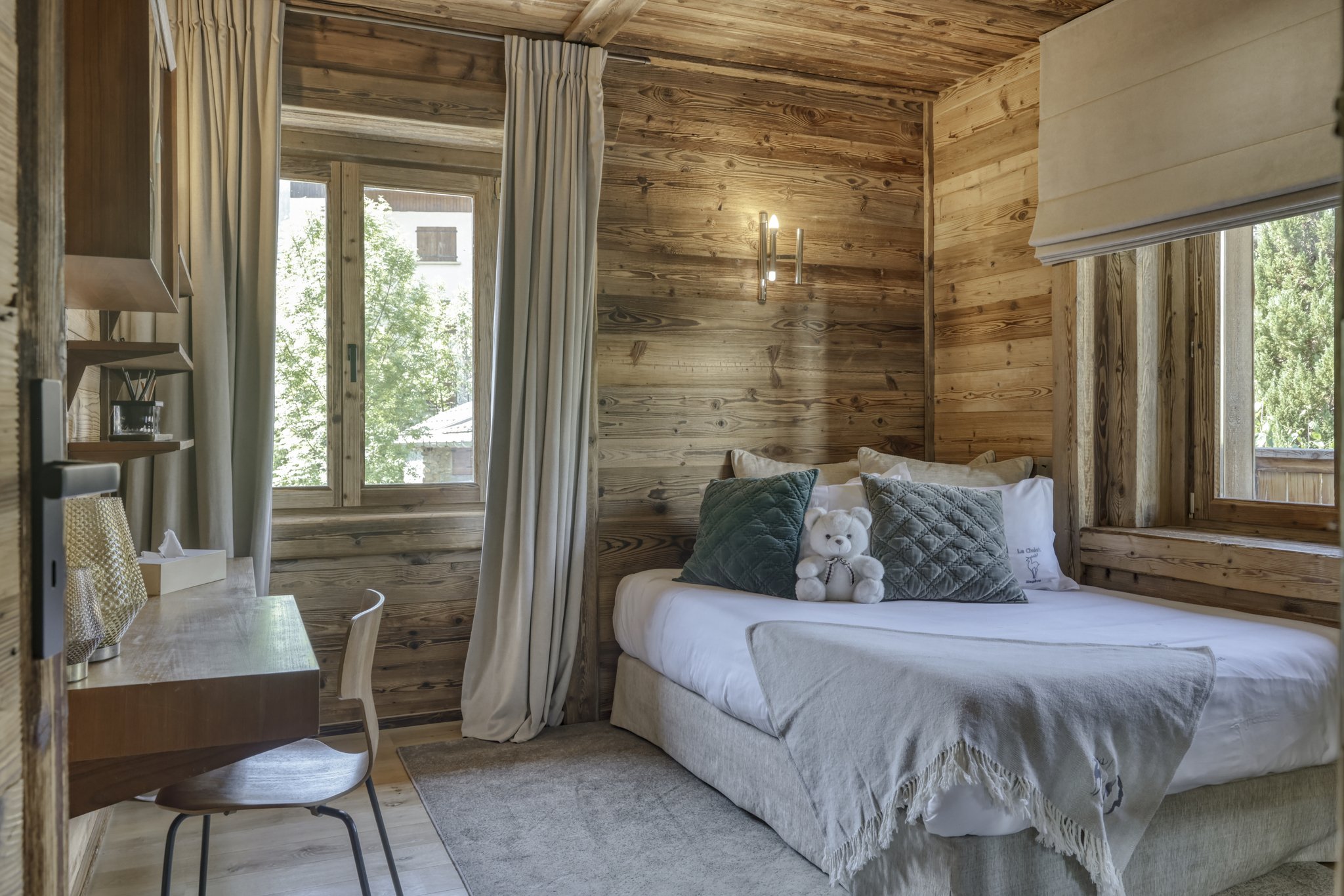 Luxury chalet for rent in Megève Mont Blanc bedroom