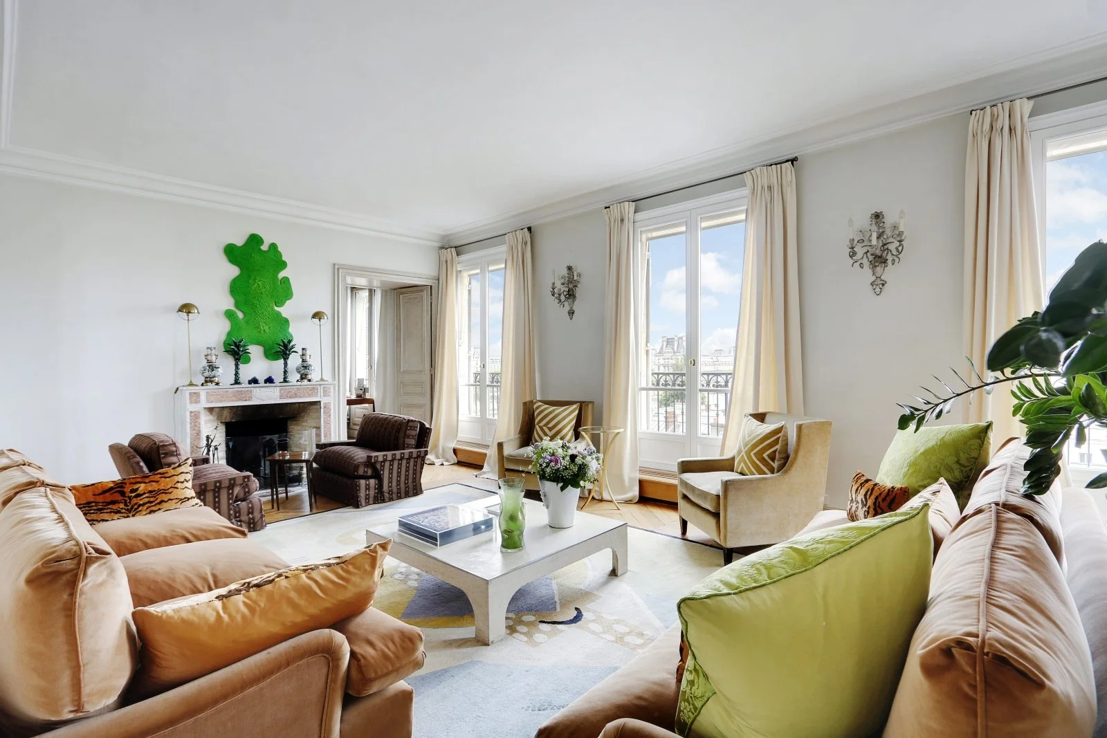Luxury Appartment Paris Solferino living room