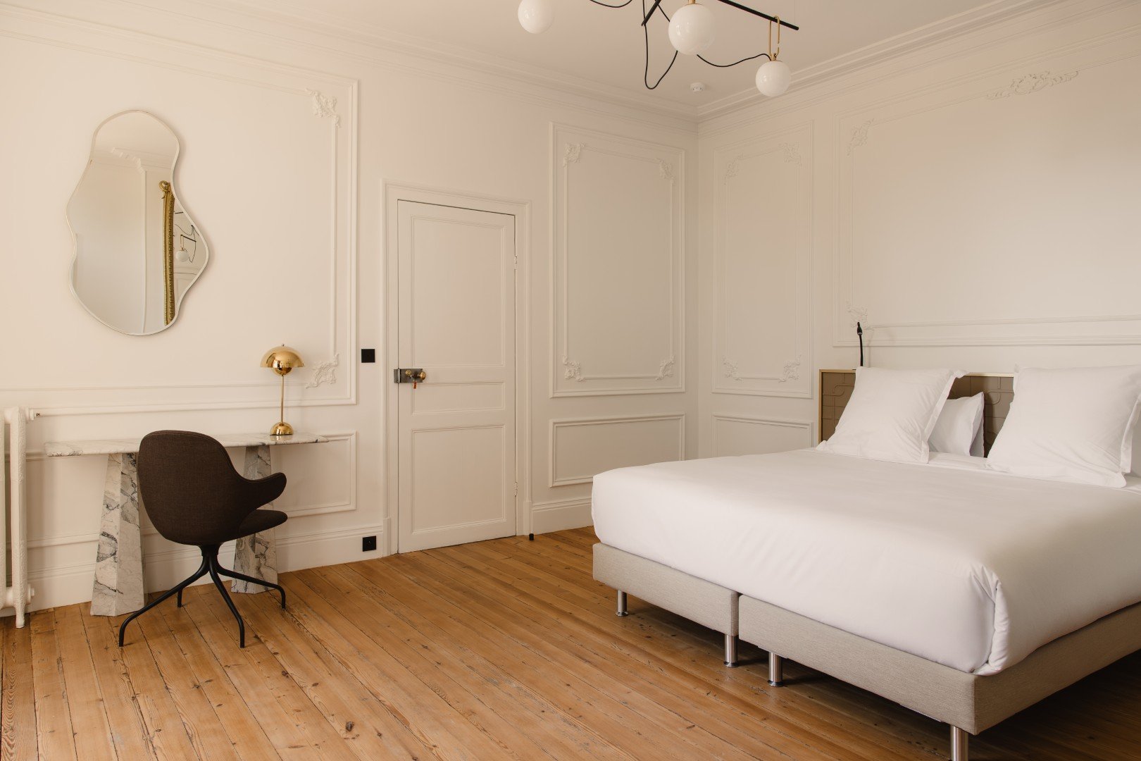 luxury villa vexin bedroom