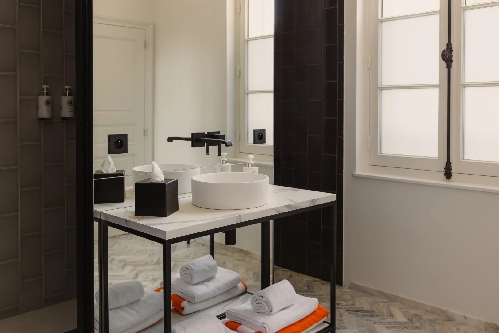 luxury villa vexin bathroom