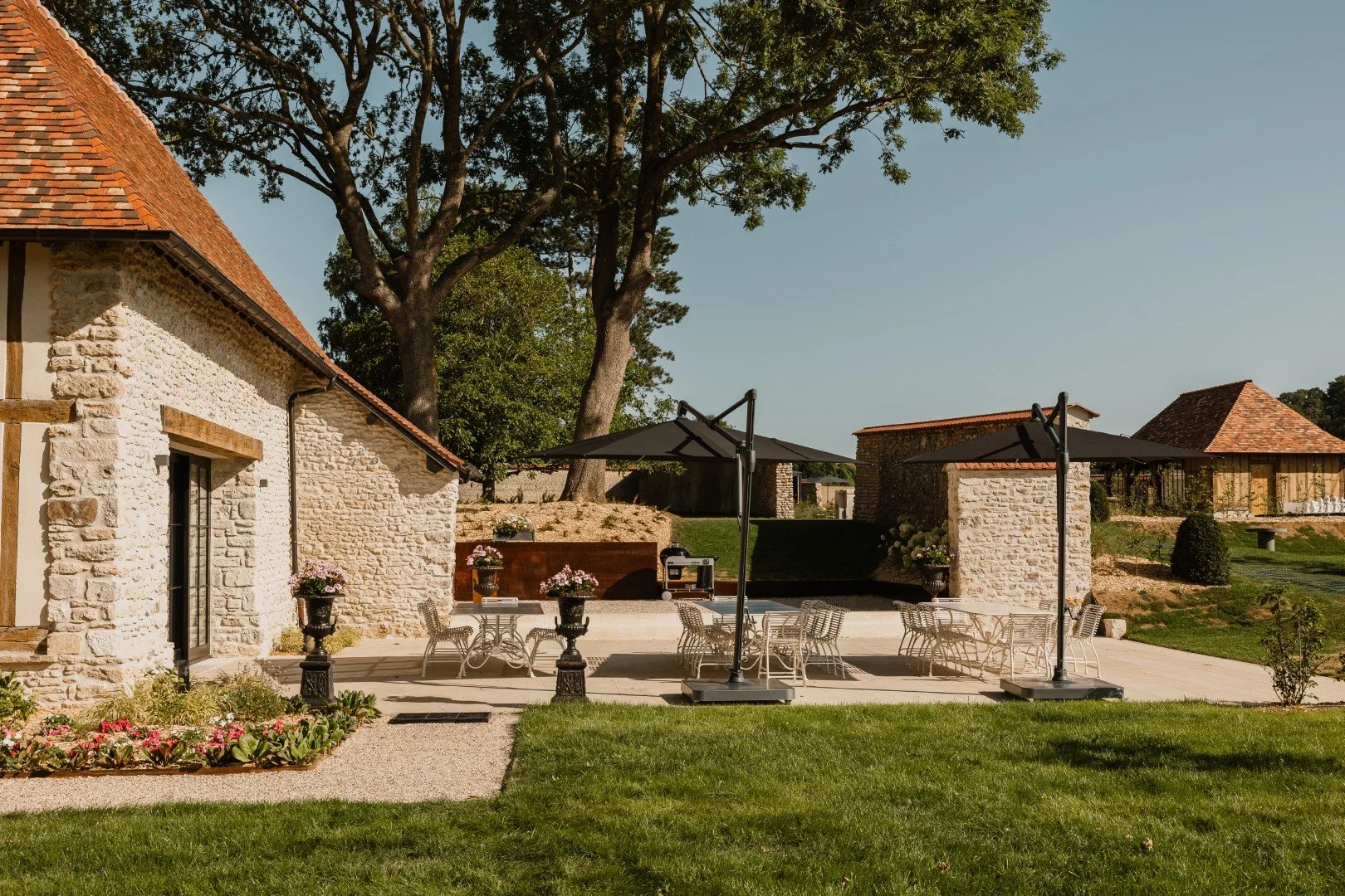 luxury villa vexin garden