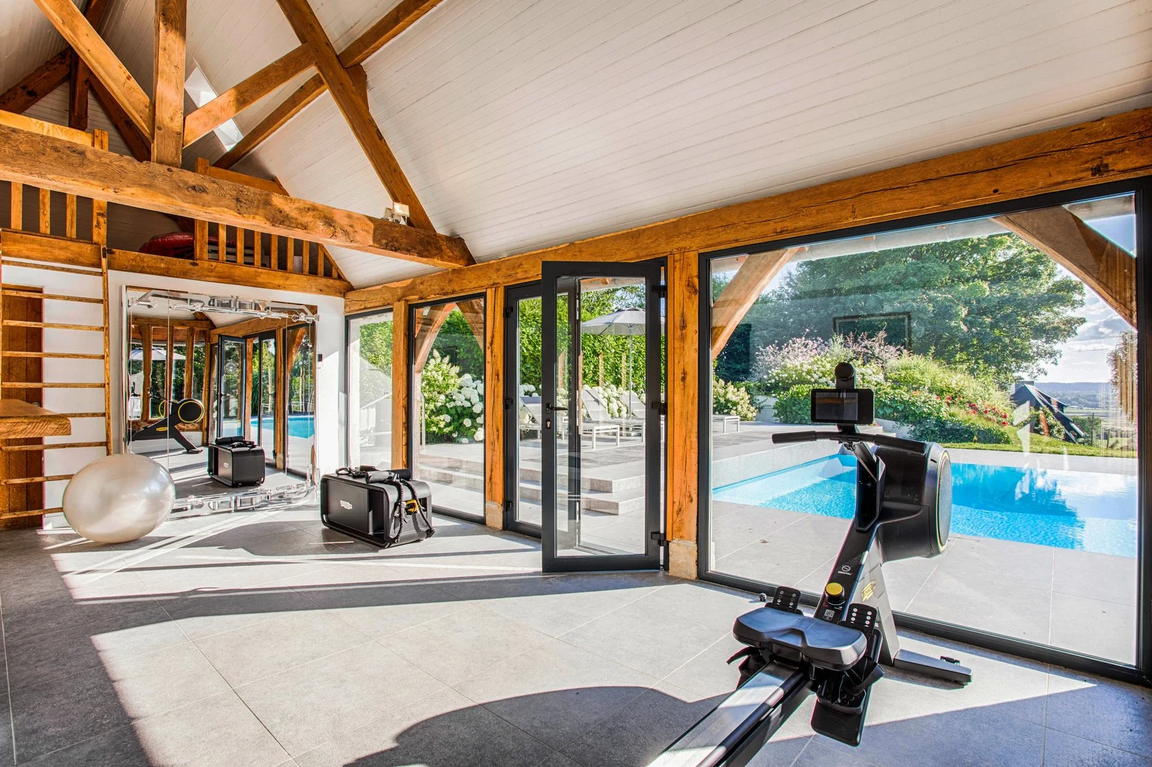 Luxury villa Bonneville gym