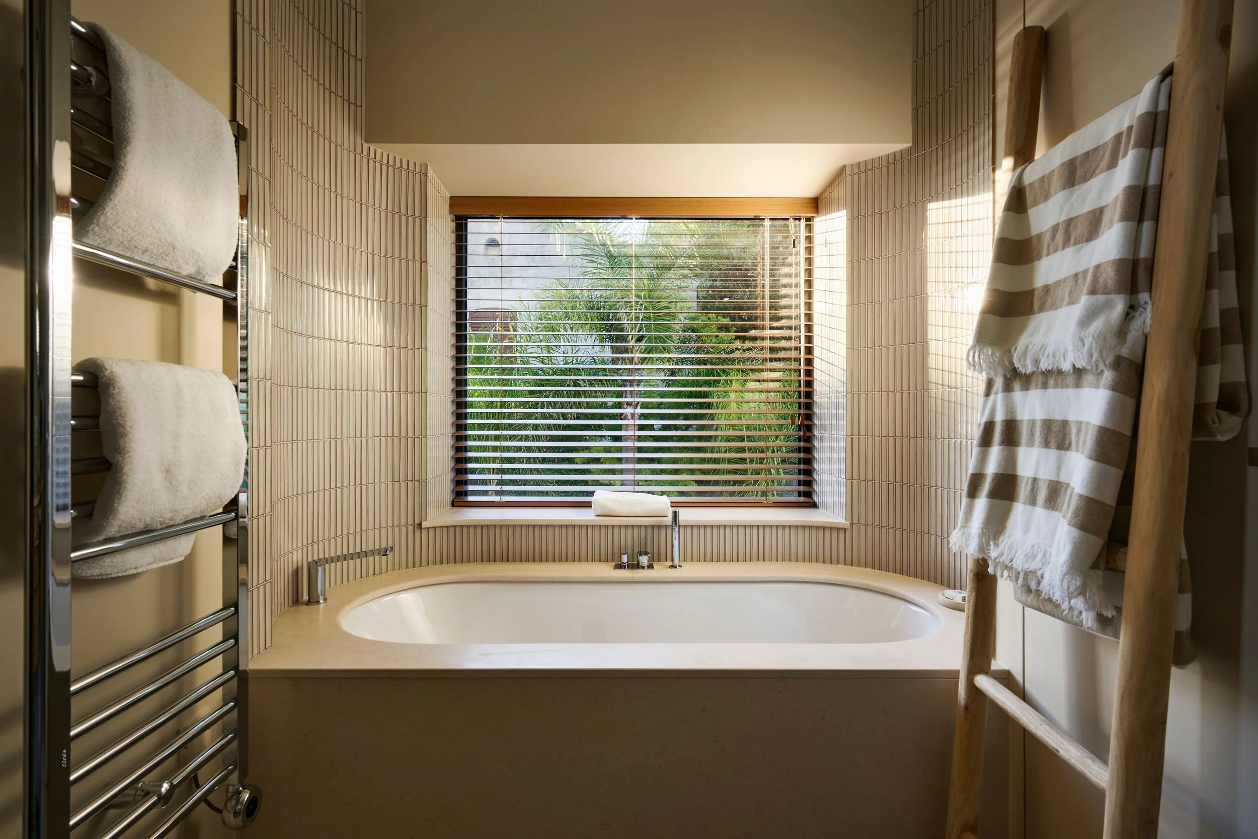 Luxury villa in La Ciotat bathroom