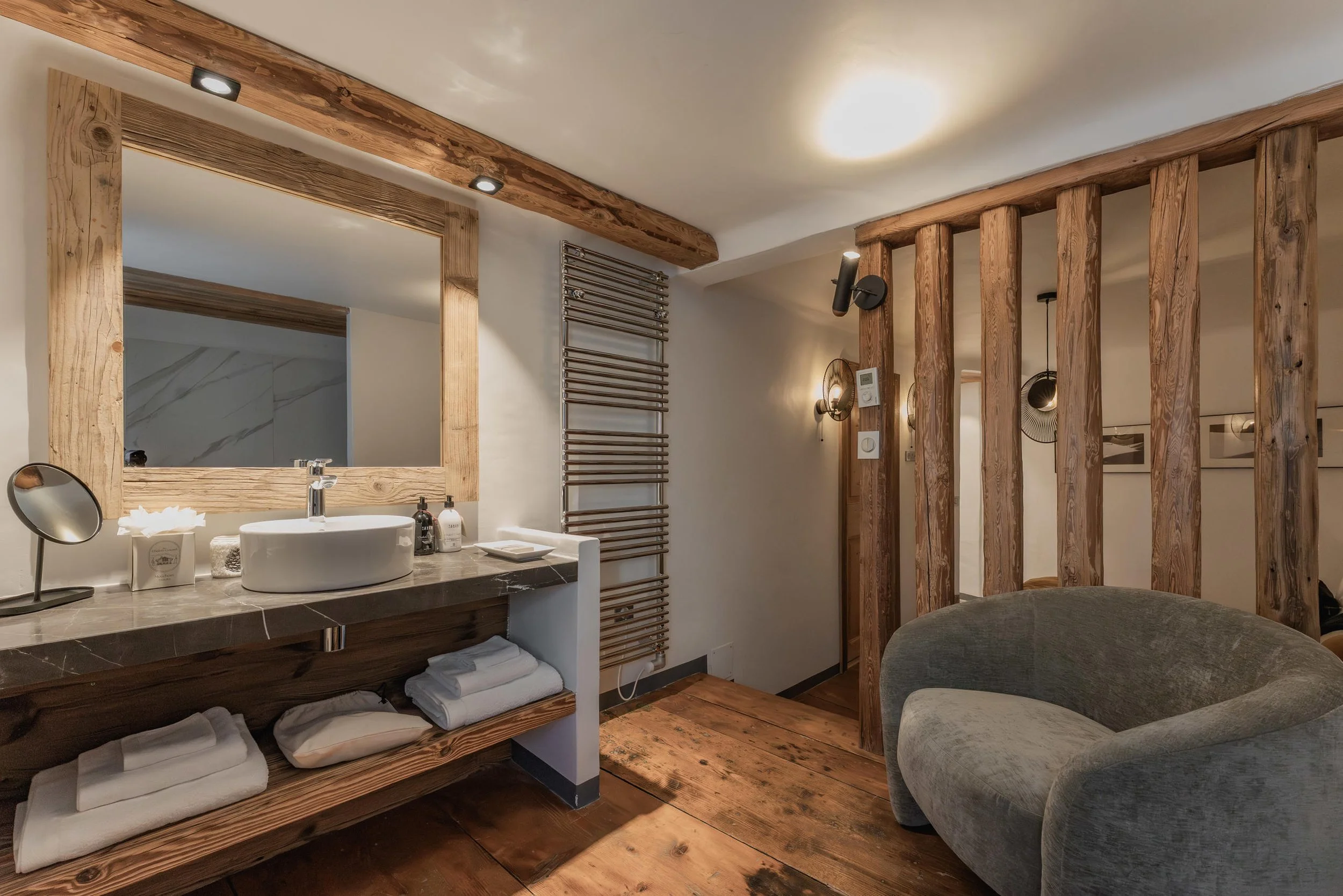 Luxury chalet in val d'isère bathroom