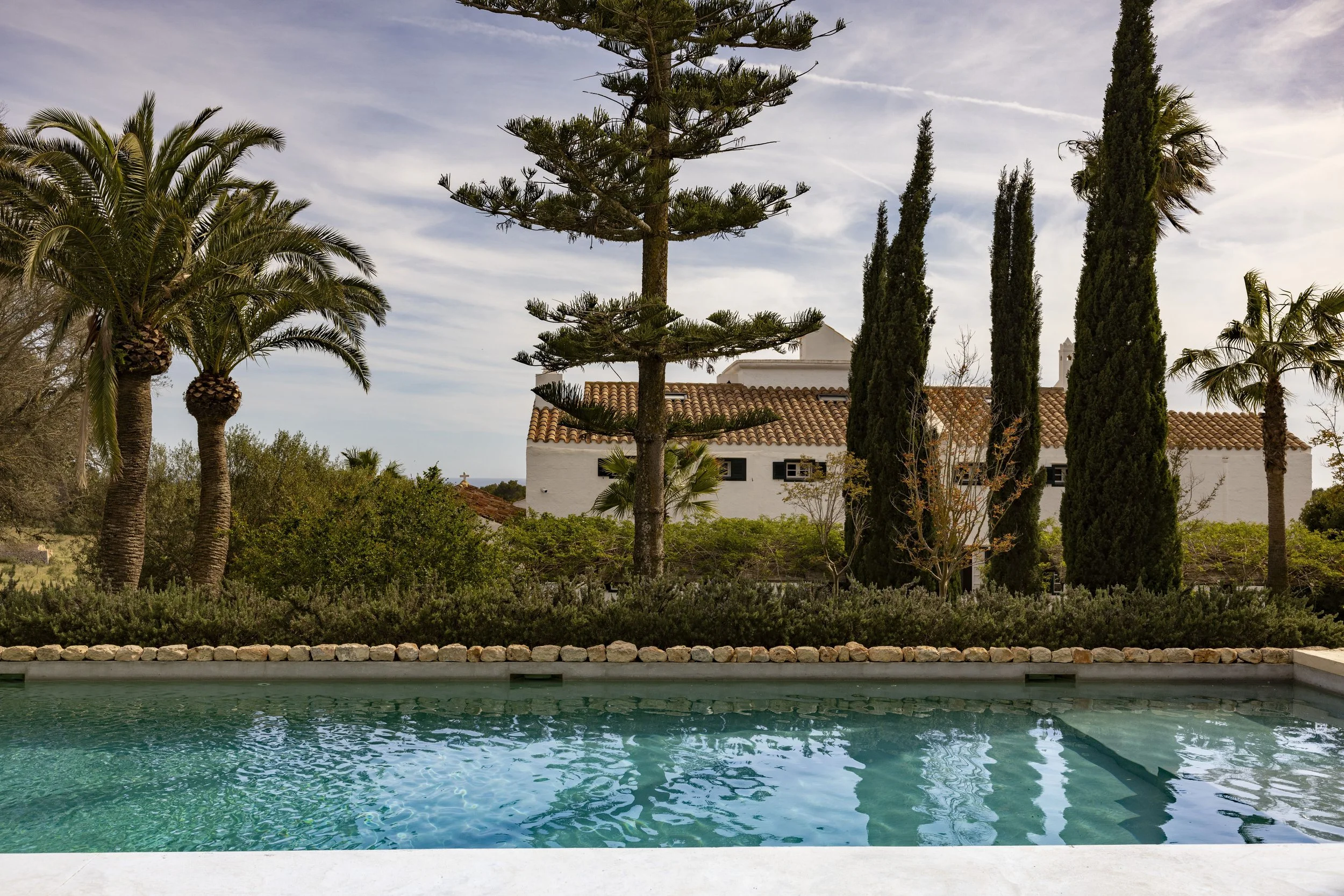 wedding in menorca hacienda outdoor pool