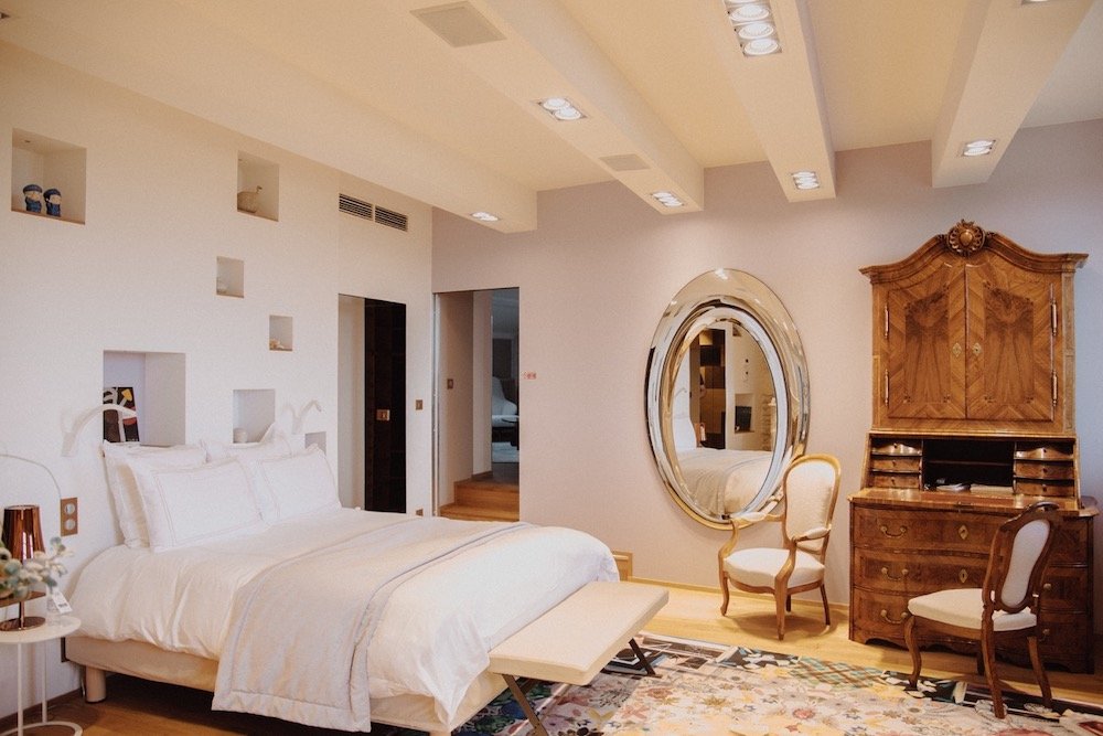 luxury villa Gironde bedroom