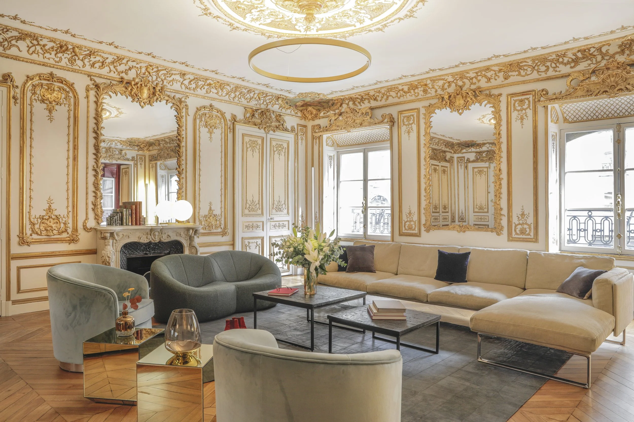 Paris Royale - Luxury apartment living room