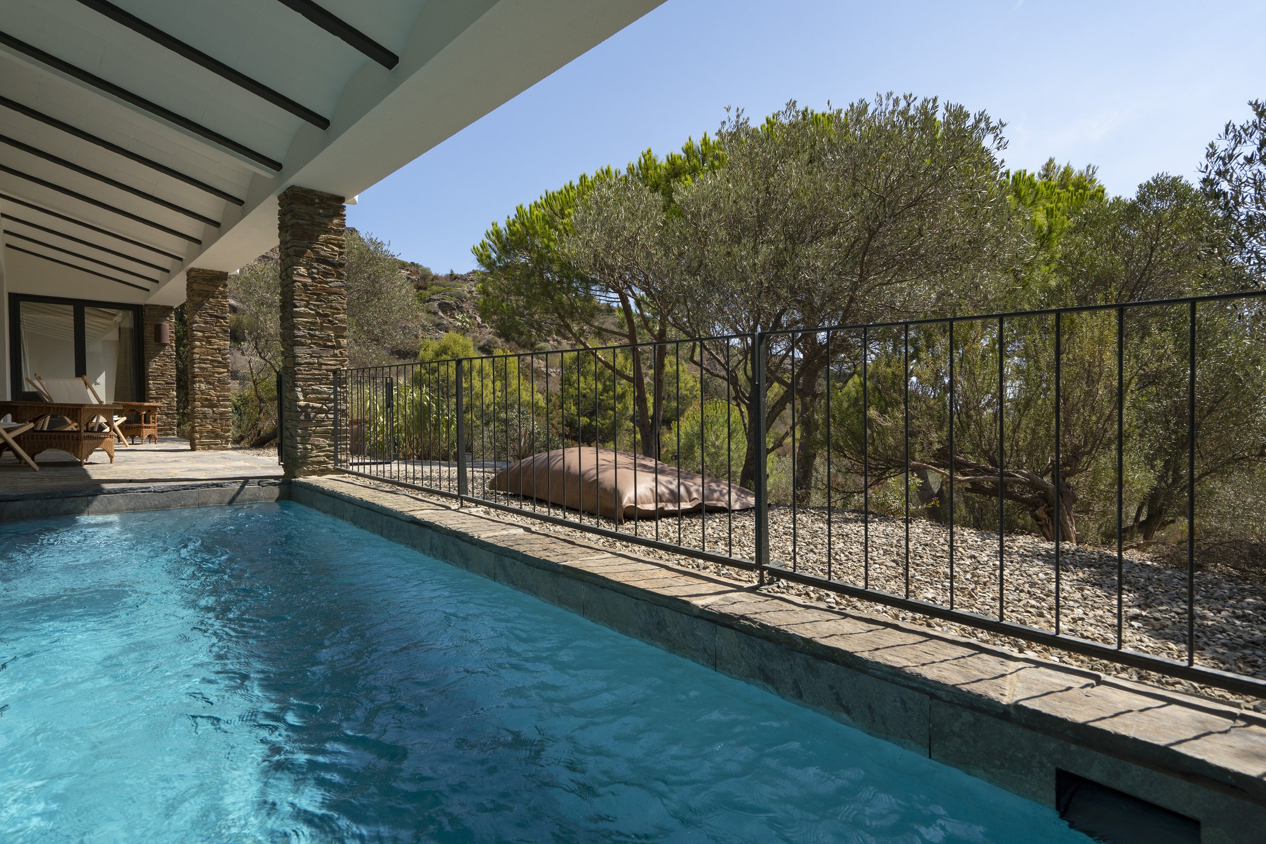 corporate retreat cadaques Finca pool