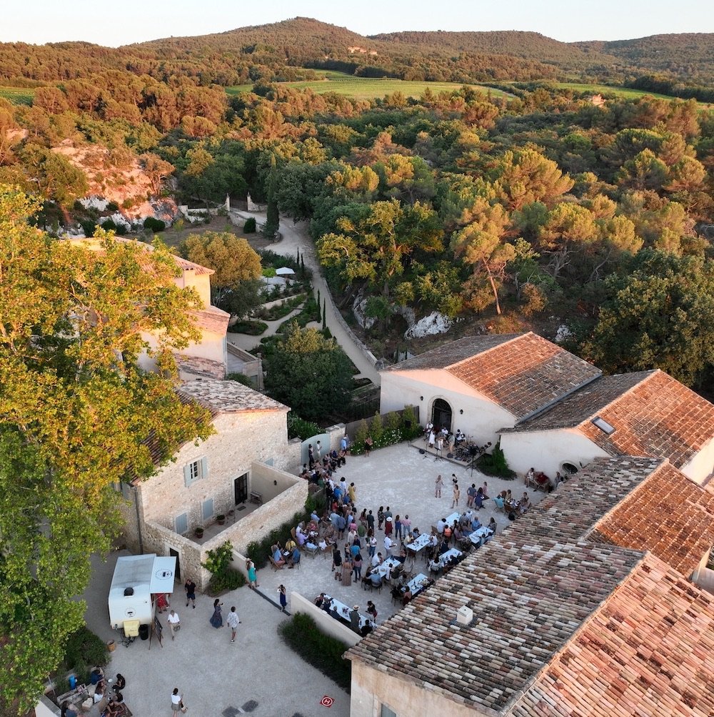Bonnieux luxury rental event outside