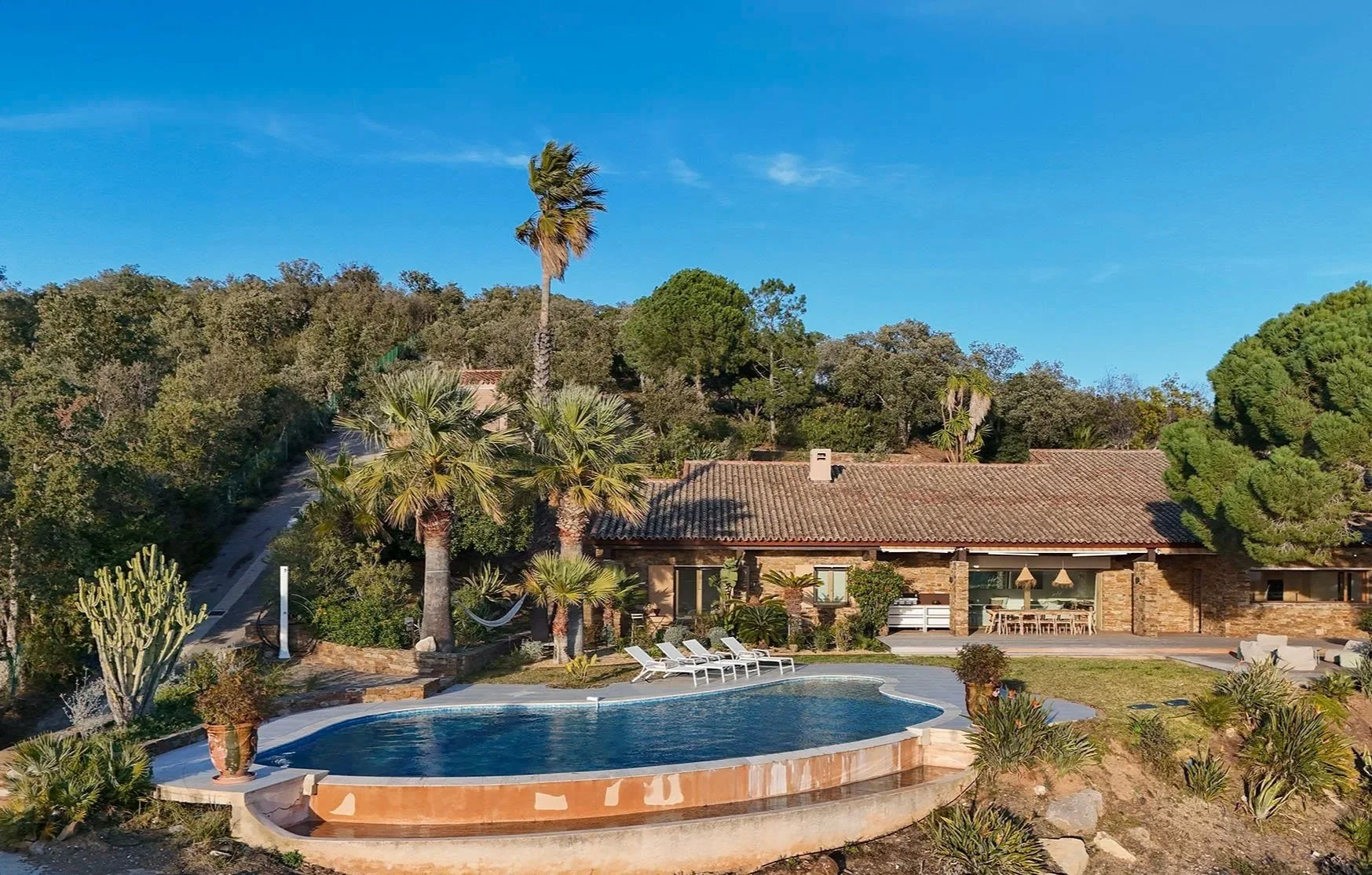 Beachfronts villa rentals Bormes les mimosas