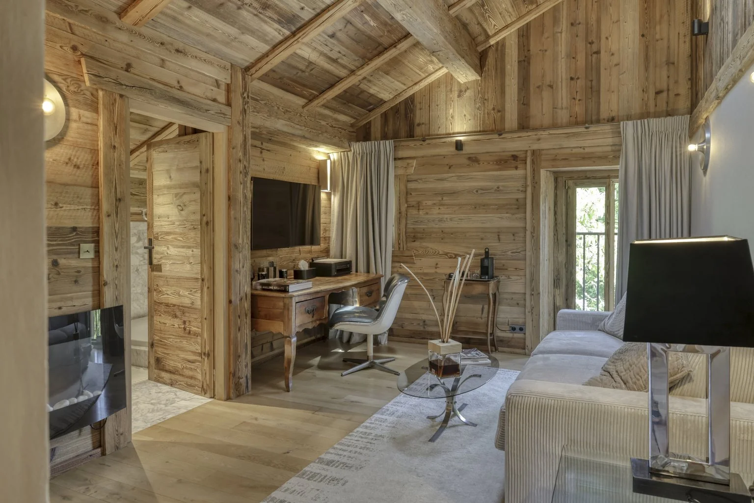 Luxury chalet for rent in Megève Mont Blanc bedroom