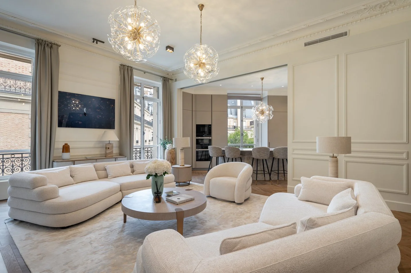 Paris Montaigne - Luxury apartment living rom