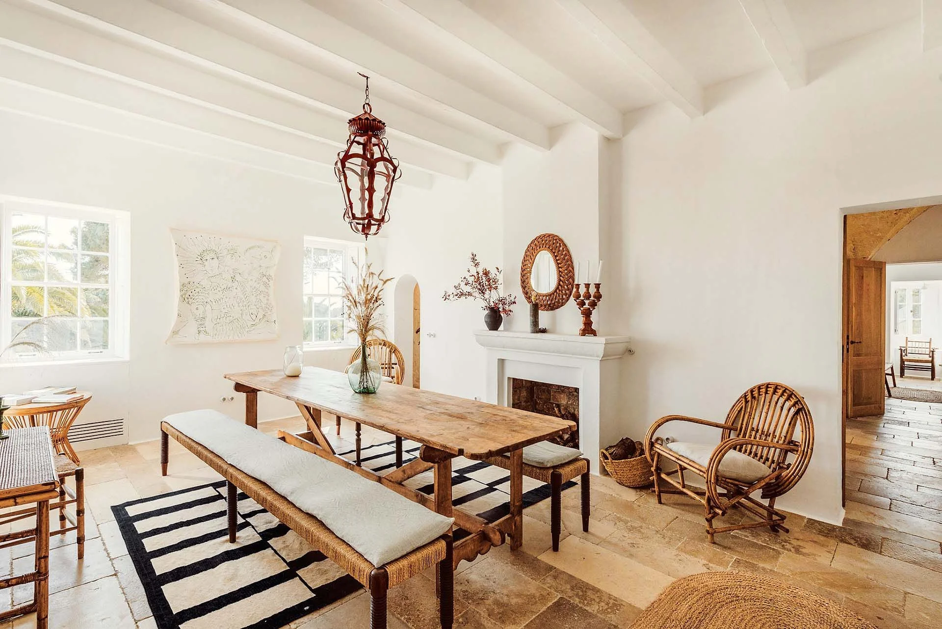 luxury villas in Europe dining room