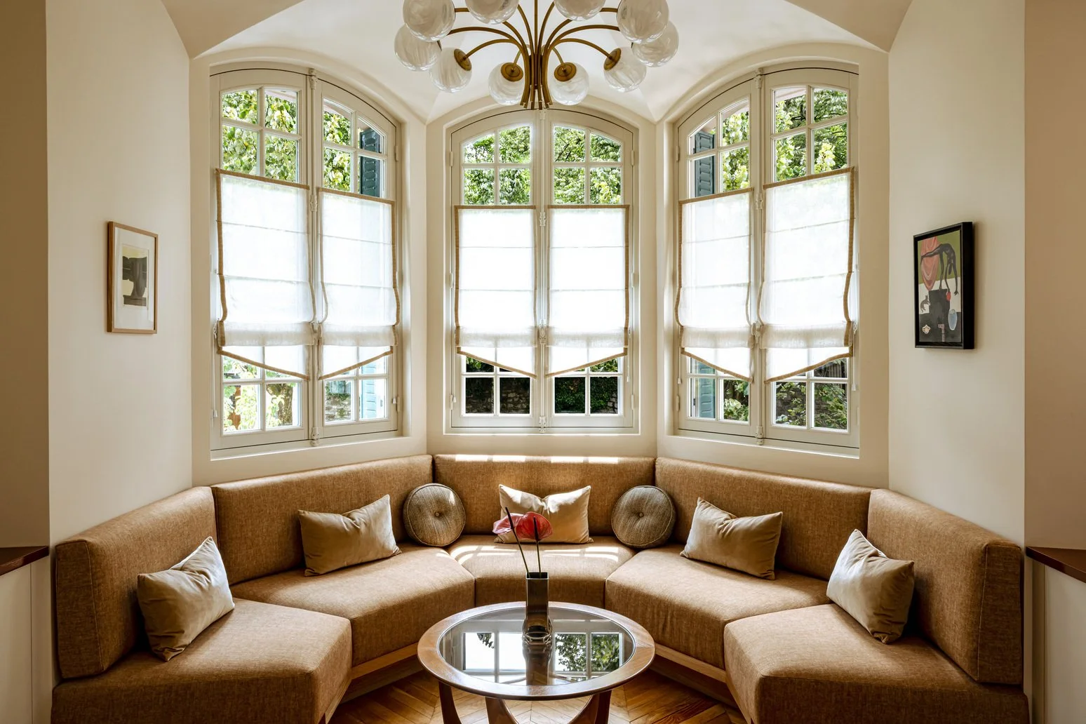 luxury house for rent in Paris Montmartre  living room