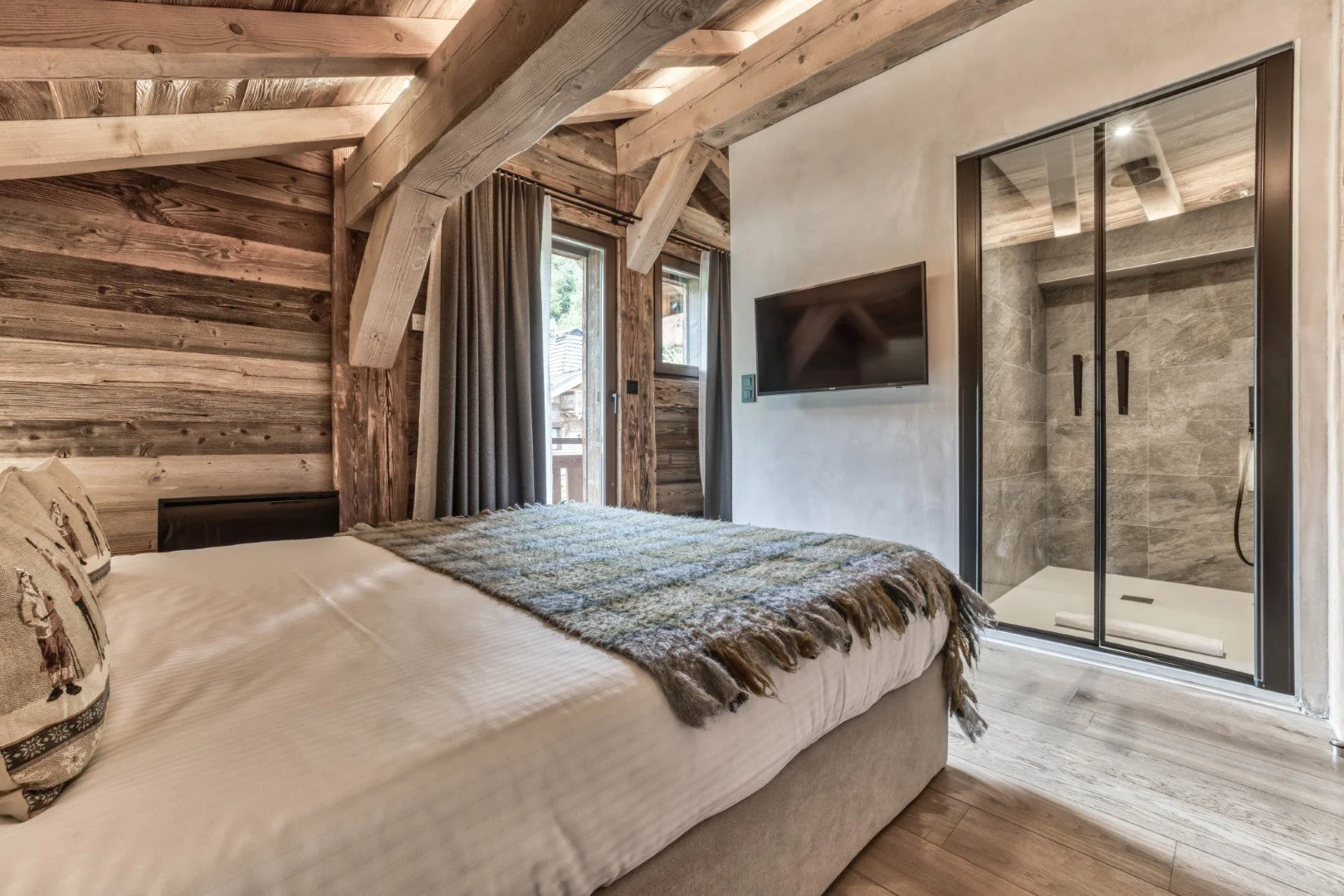 chalet saint gervais bedroom