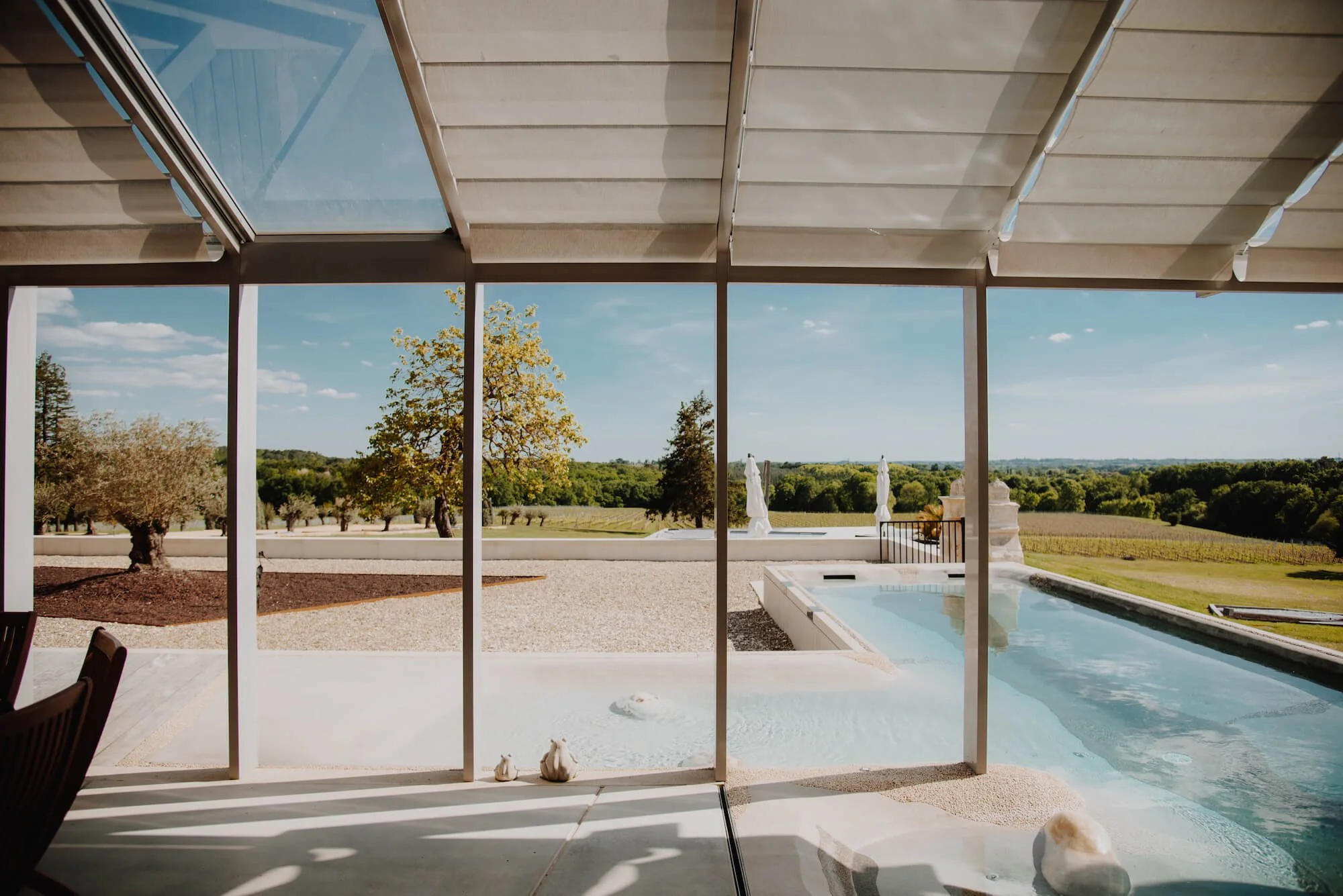 Gironde luxury villa pool