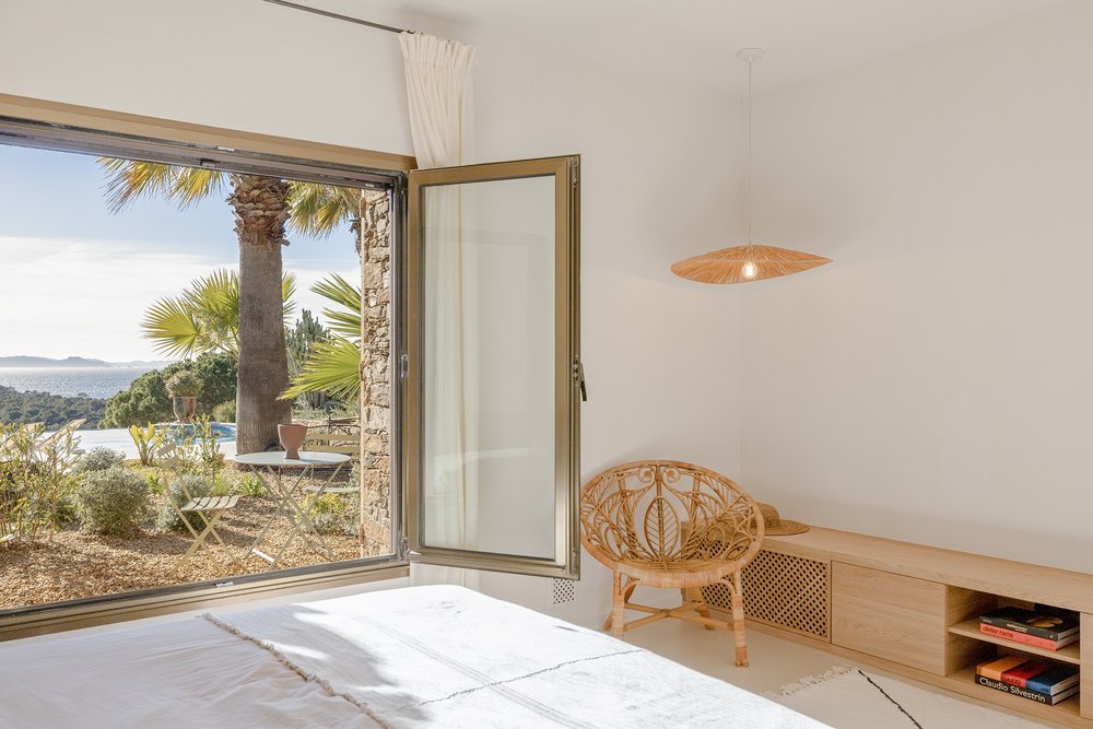 luxury villa in South of France in Bormes les Mimosas bedroom