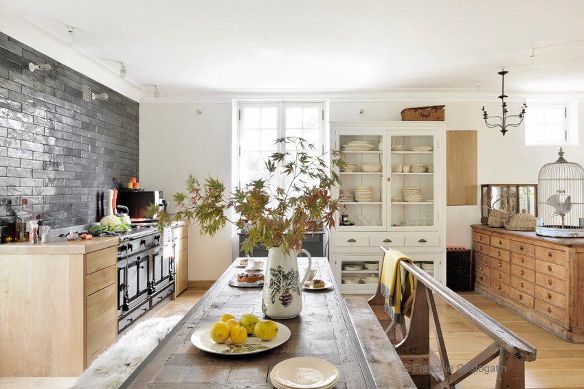 luxury villa Thoiry kitchen