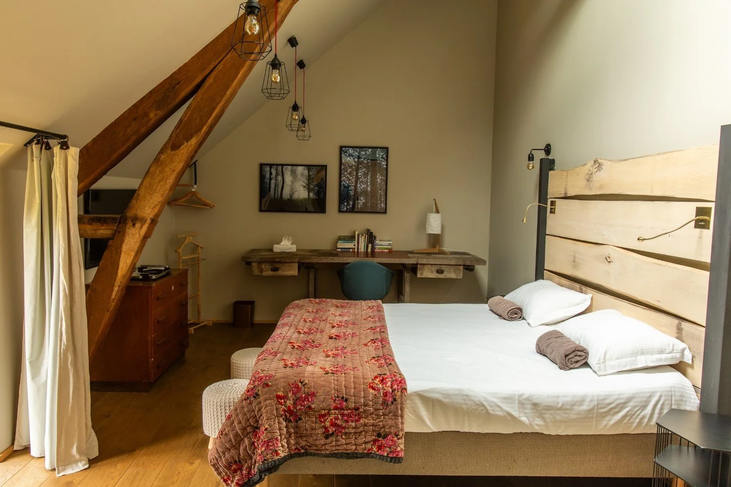 loire valley bedroom