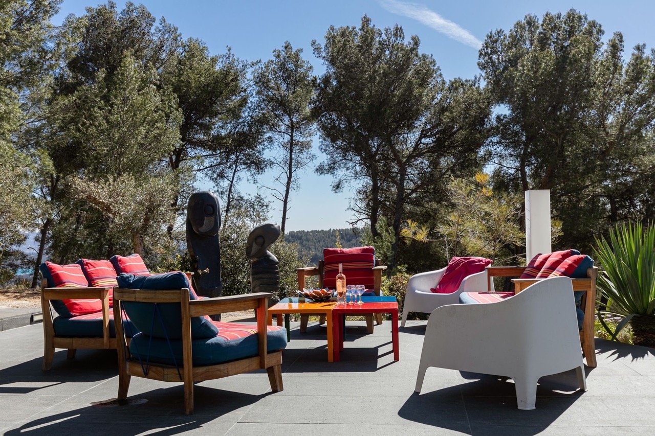 Bandol Luxury Villa patio outside garden