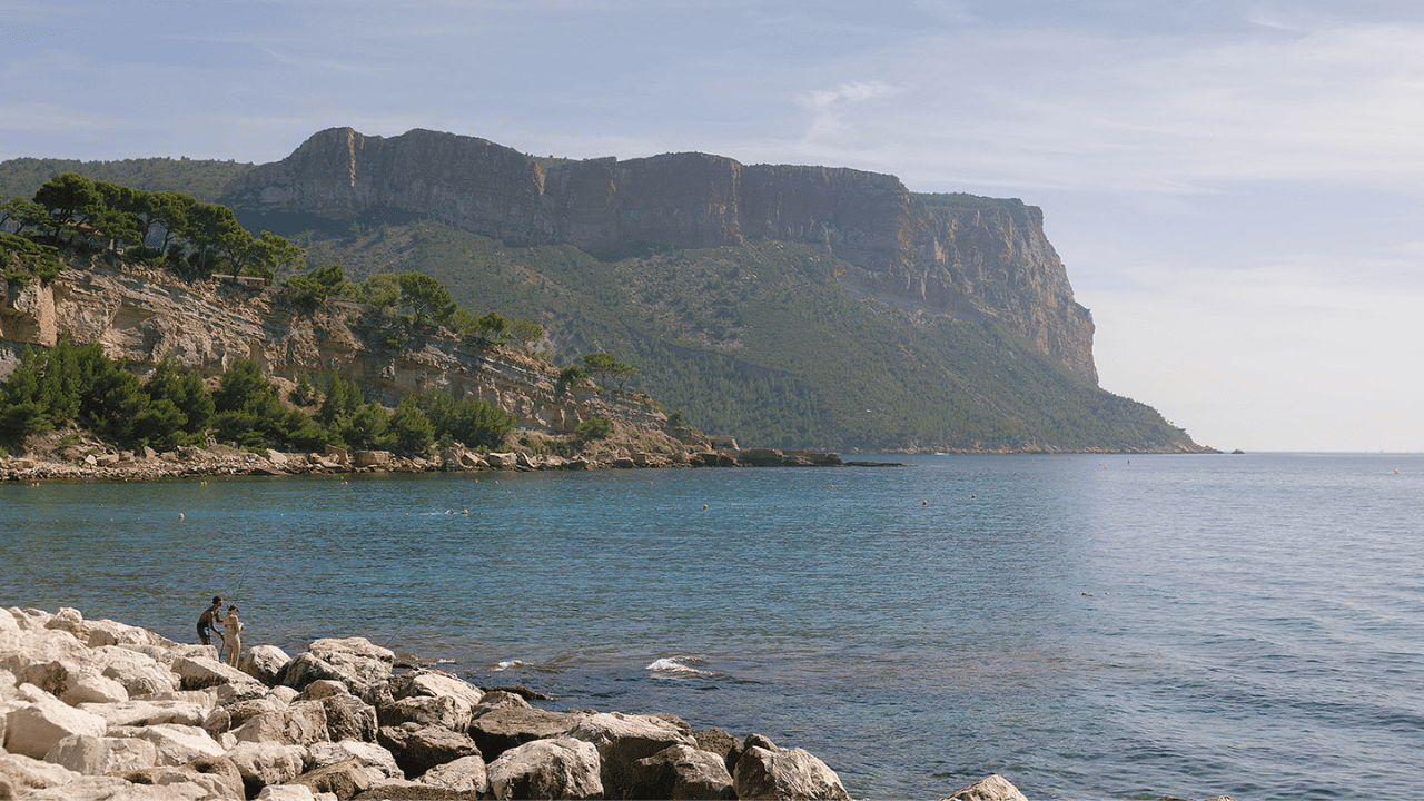 remote beach house rental​
