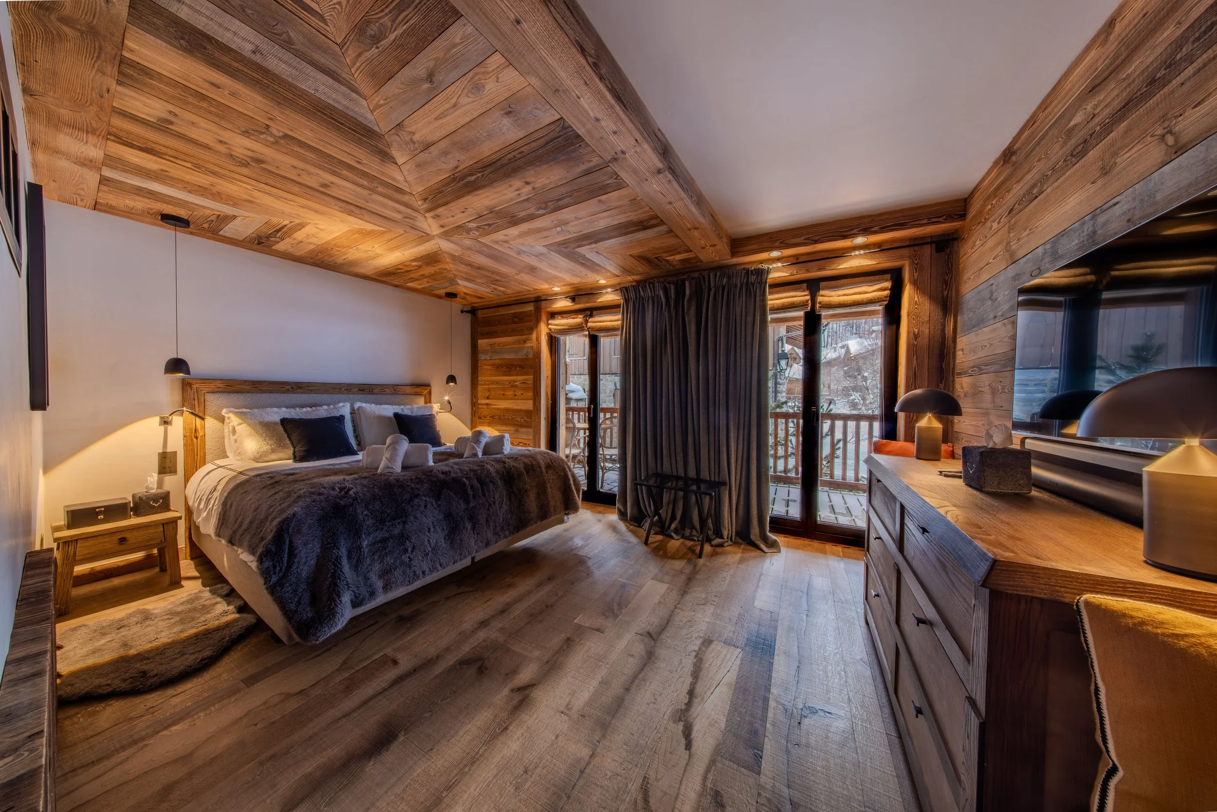 catered ski chalets bedroom