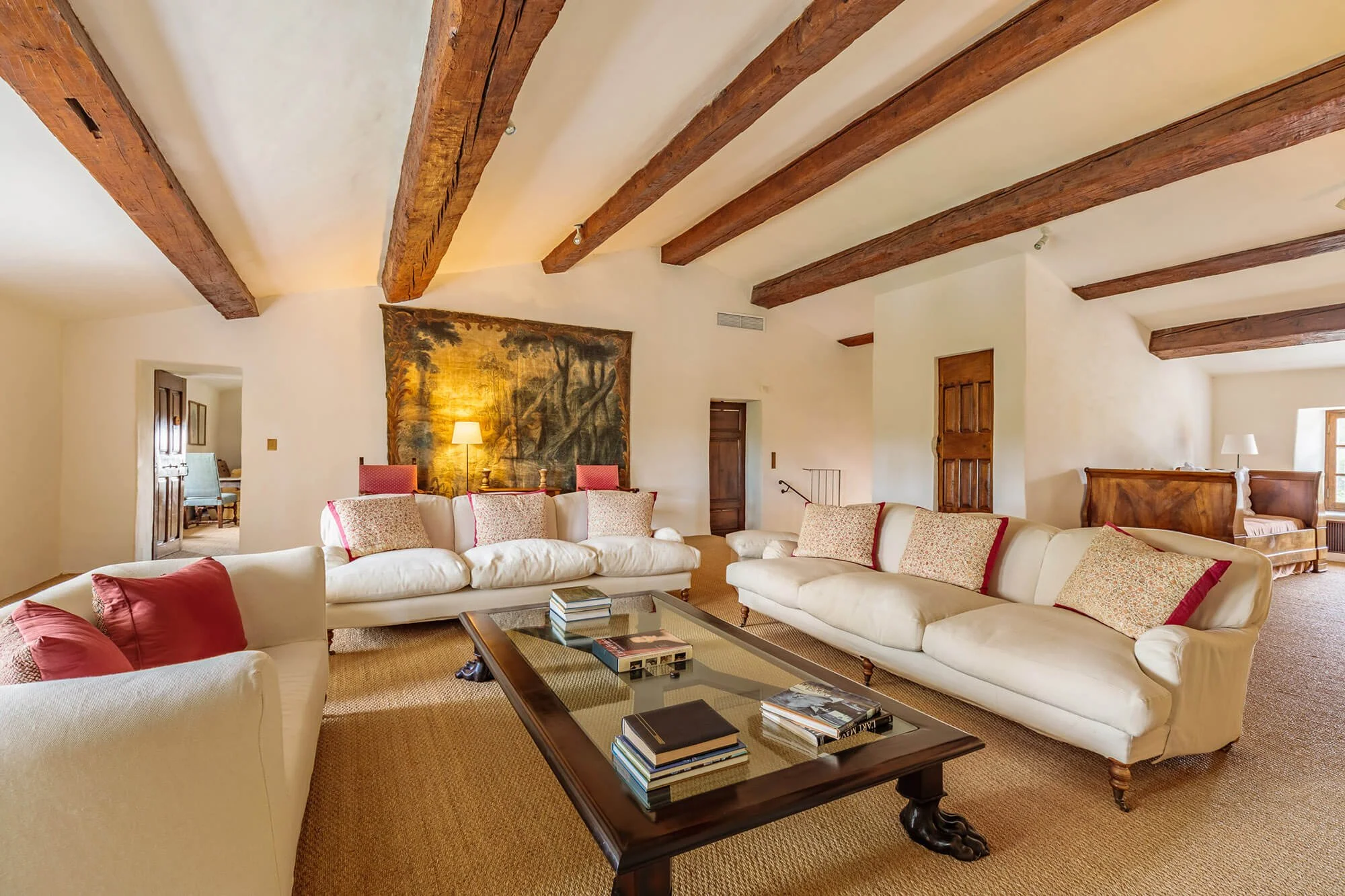 vineyard vacation rentals in France lounge area