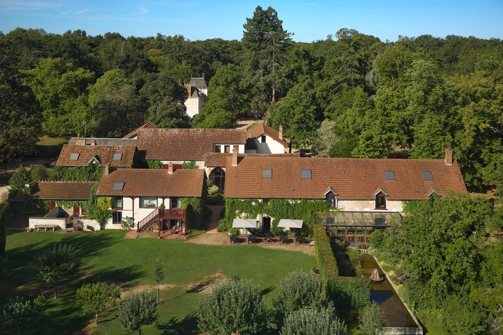 Luxury villa in Loire near Paris
