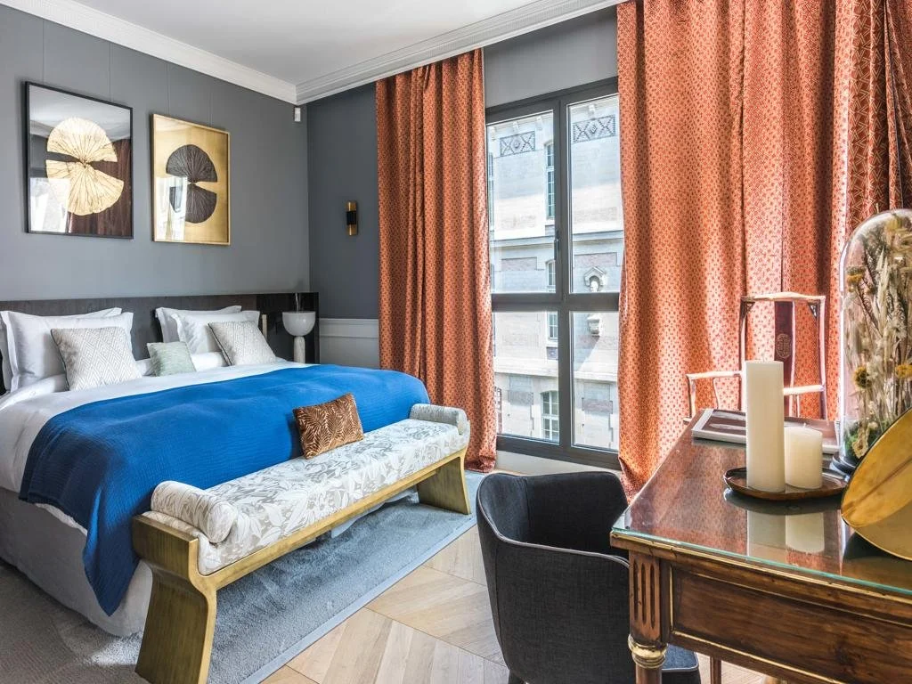 paris corporate housing bedroom
