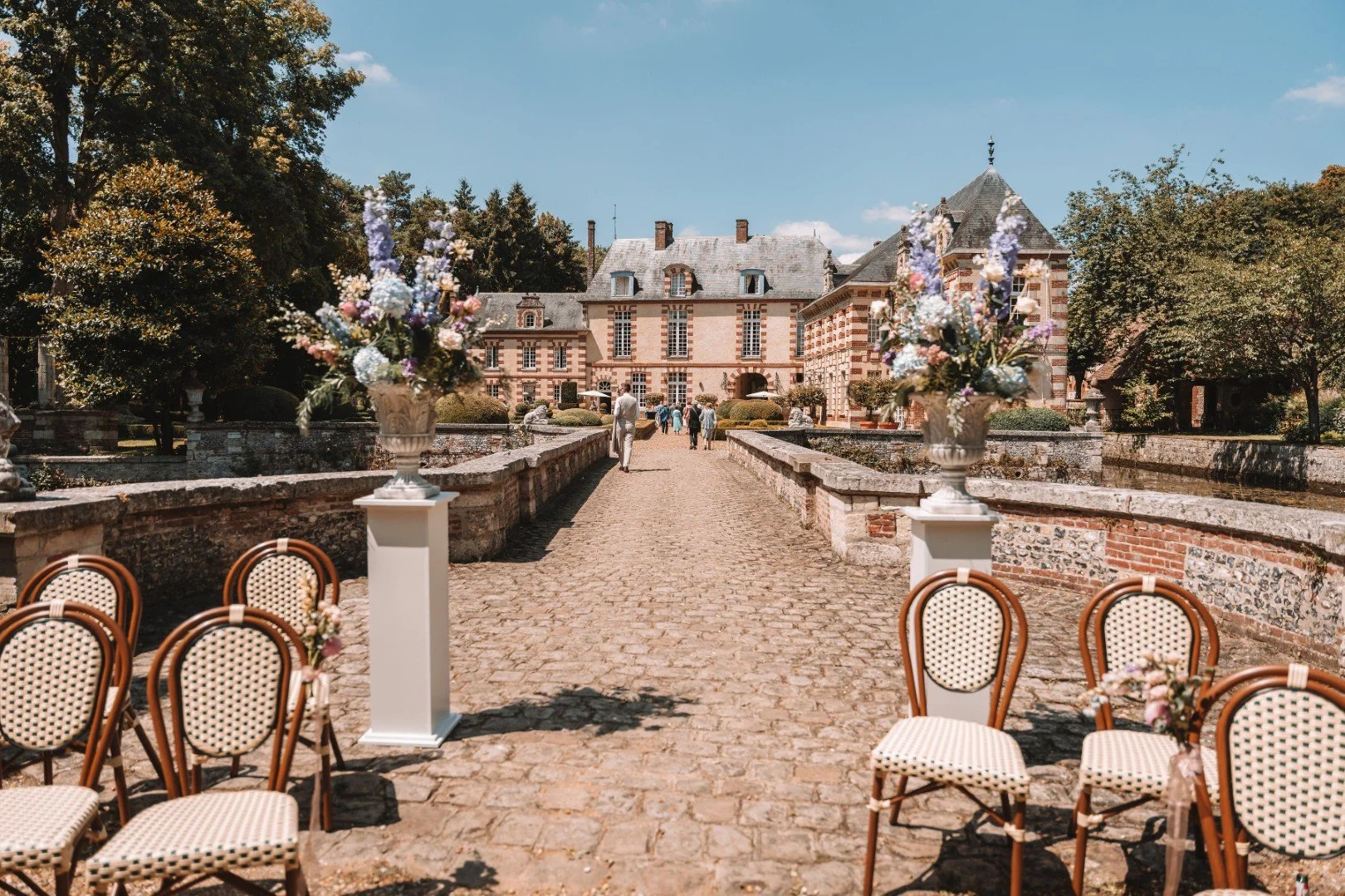 micro wedding in France château