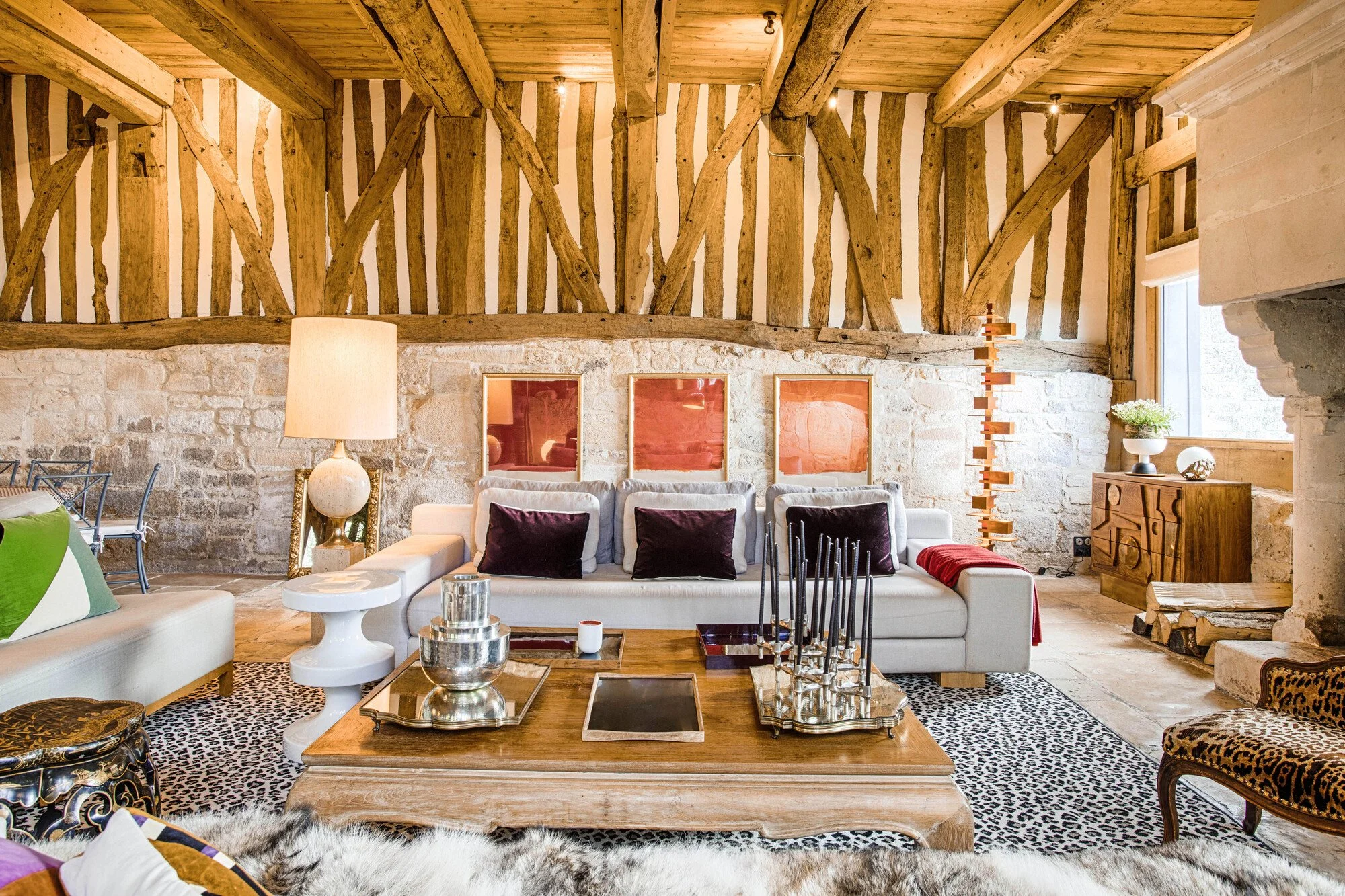 luxury villa in normandy lounge area
