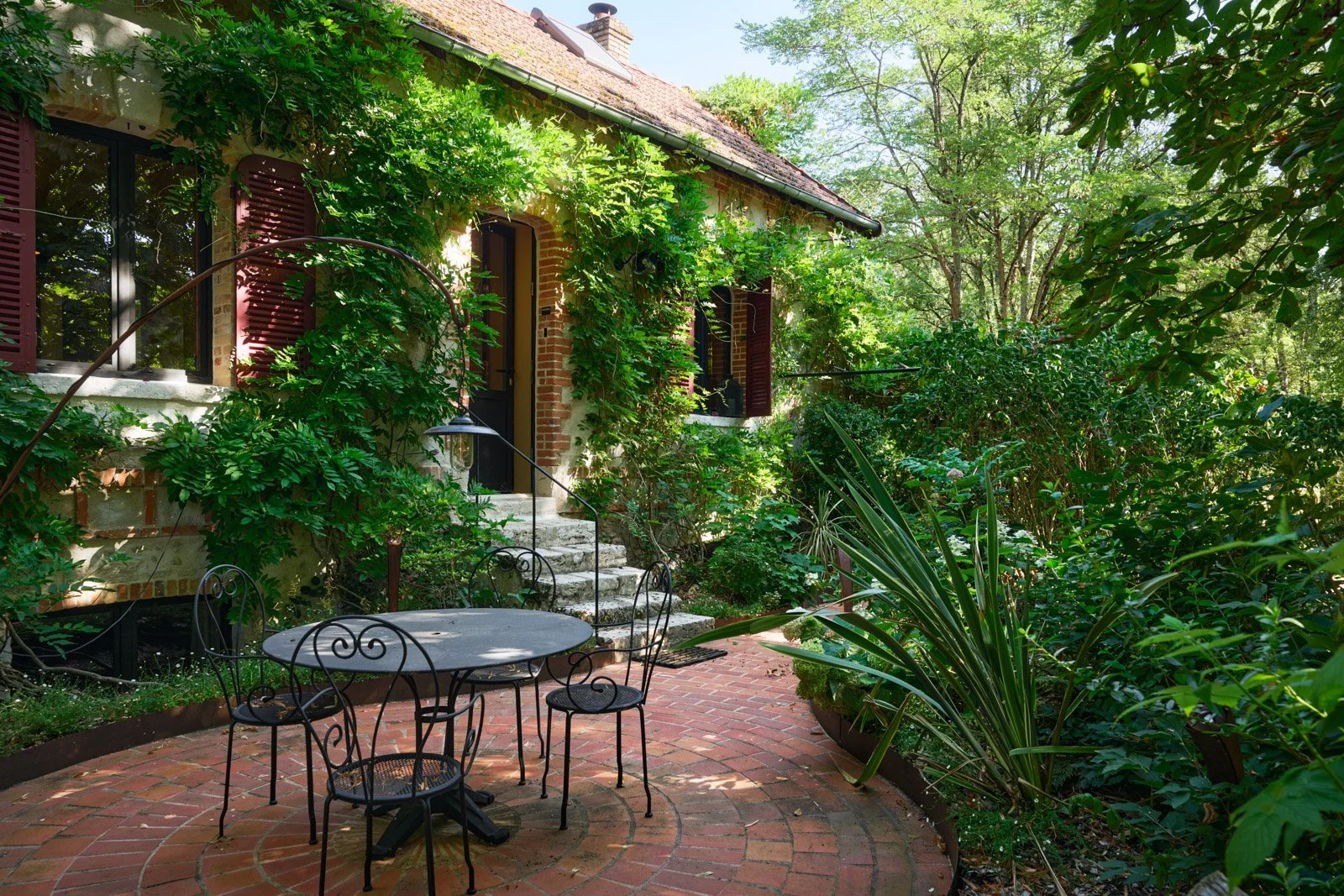 Luxury villa in Loire near Paris