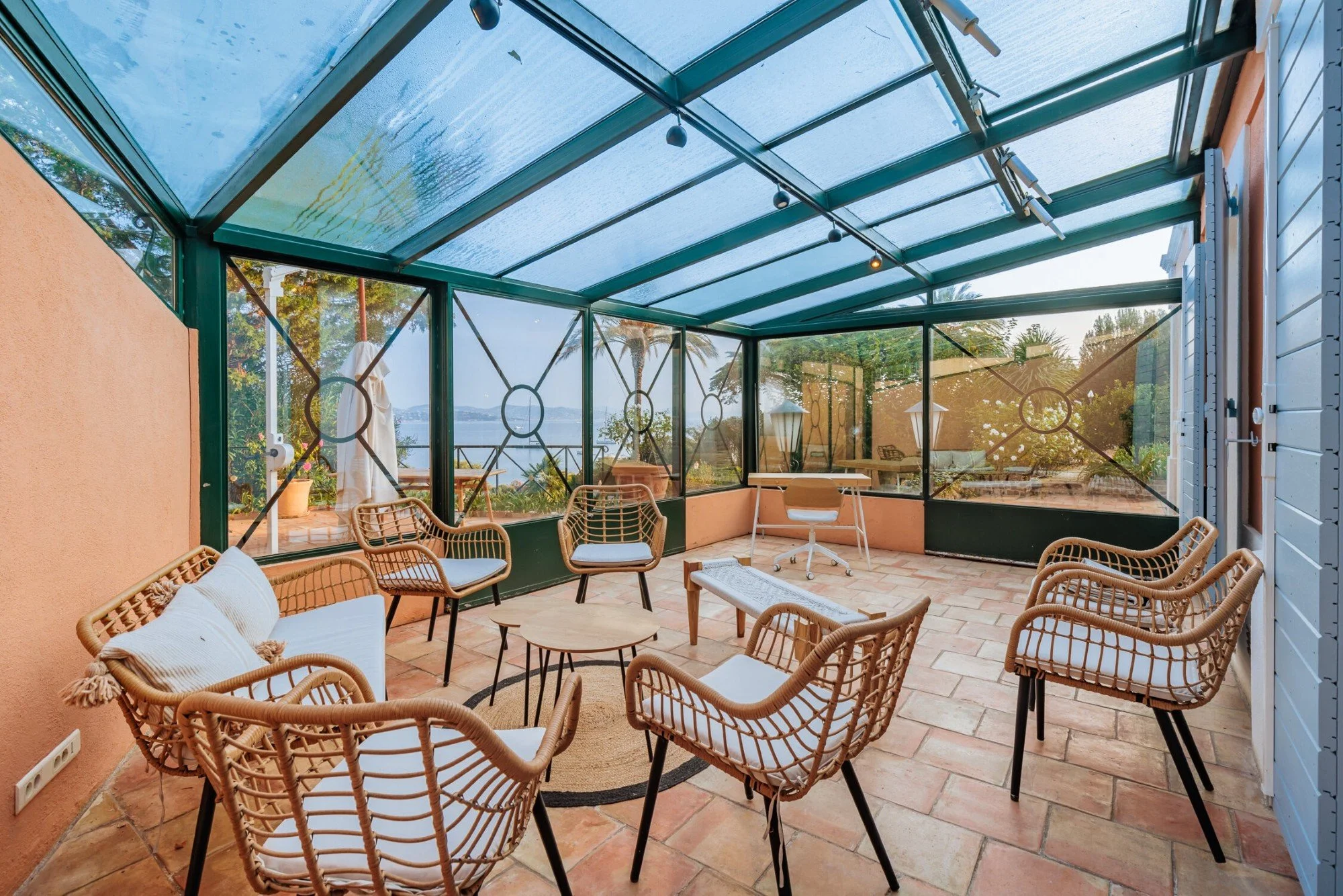saint tropez graniers luxury villa terrace