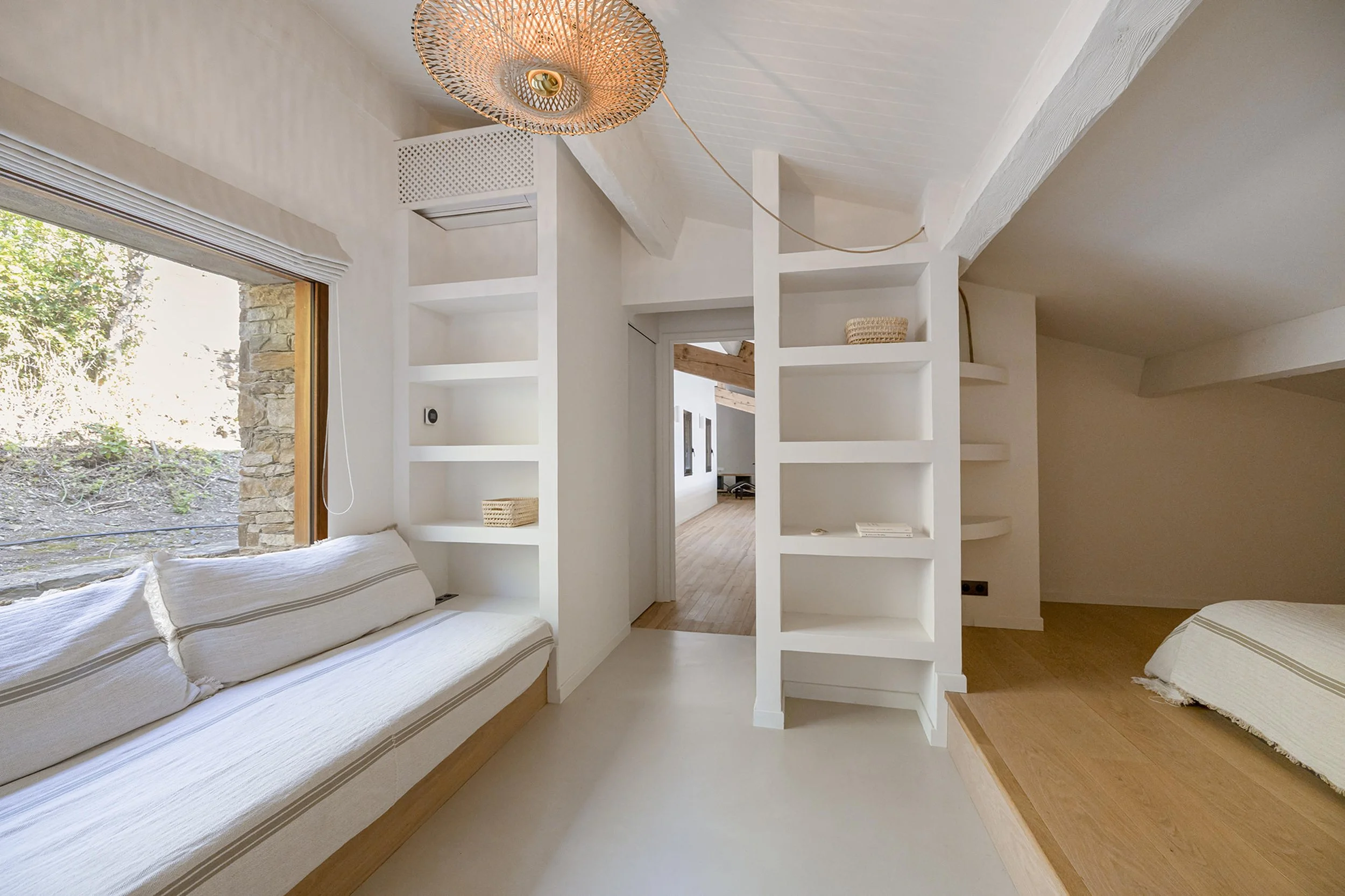 Luxury villa Bormes les Mimosas bedroom