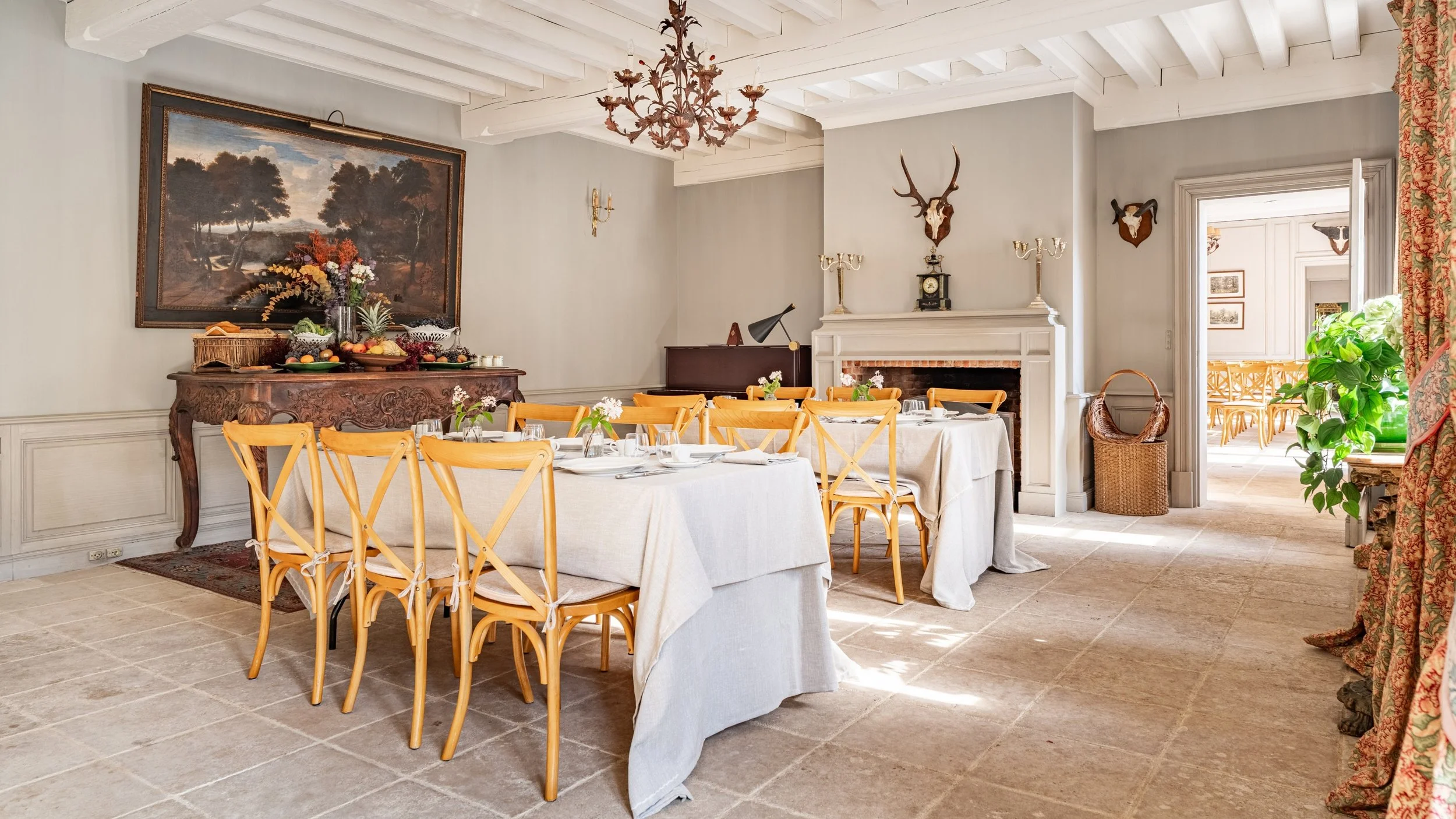 wedding lyons-la-forêt reception room