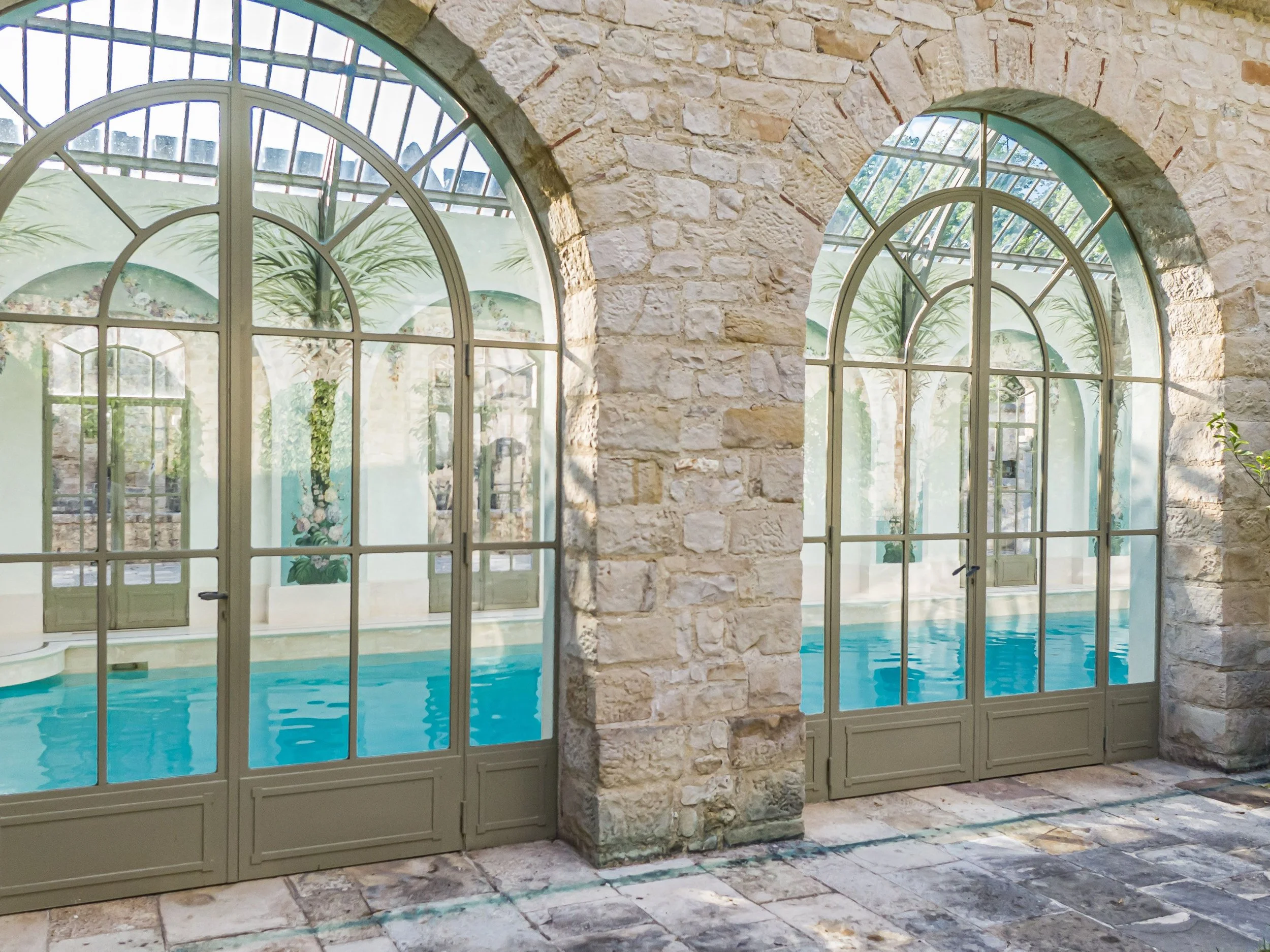 Paris Château swimming pool