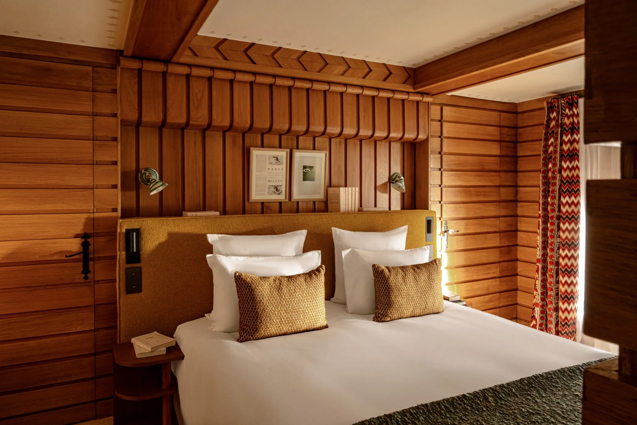 luxury chalet to rent in Megève bedroom