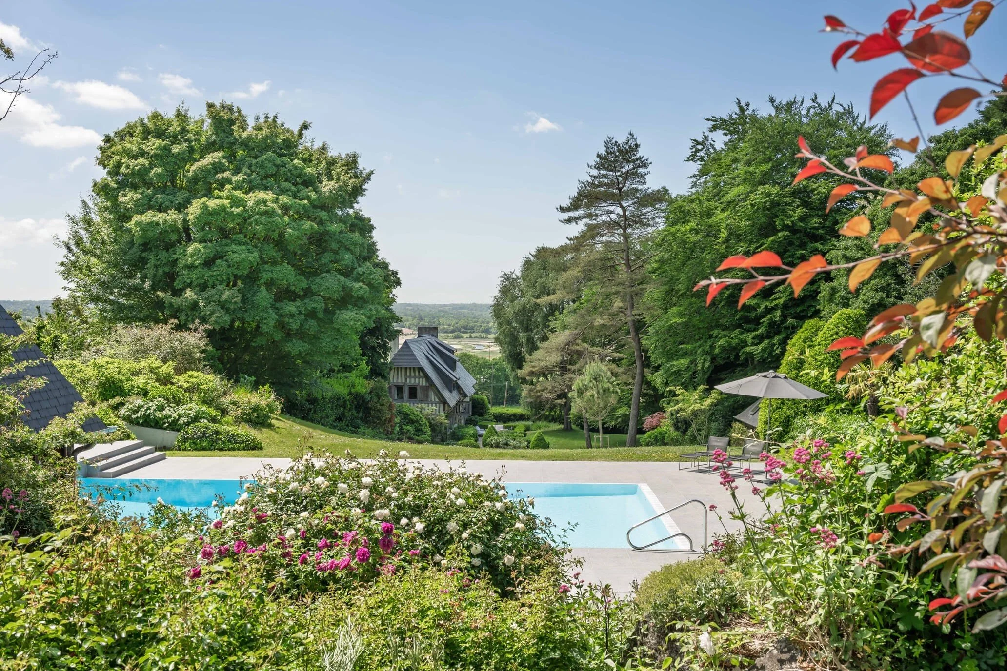 Luxury villa Bonneville swimming pool