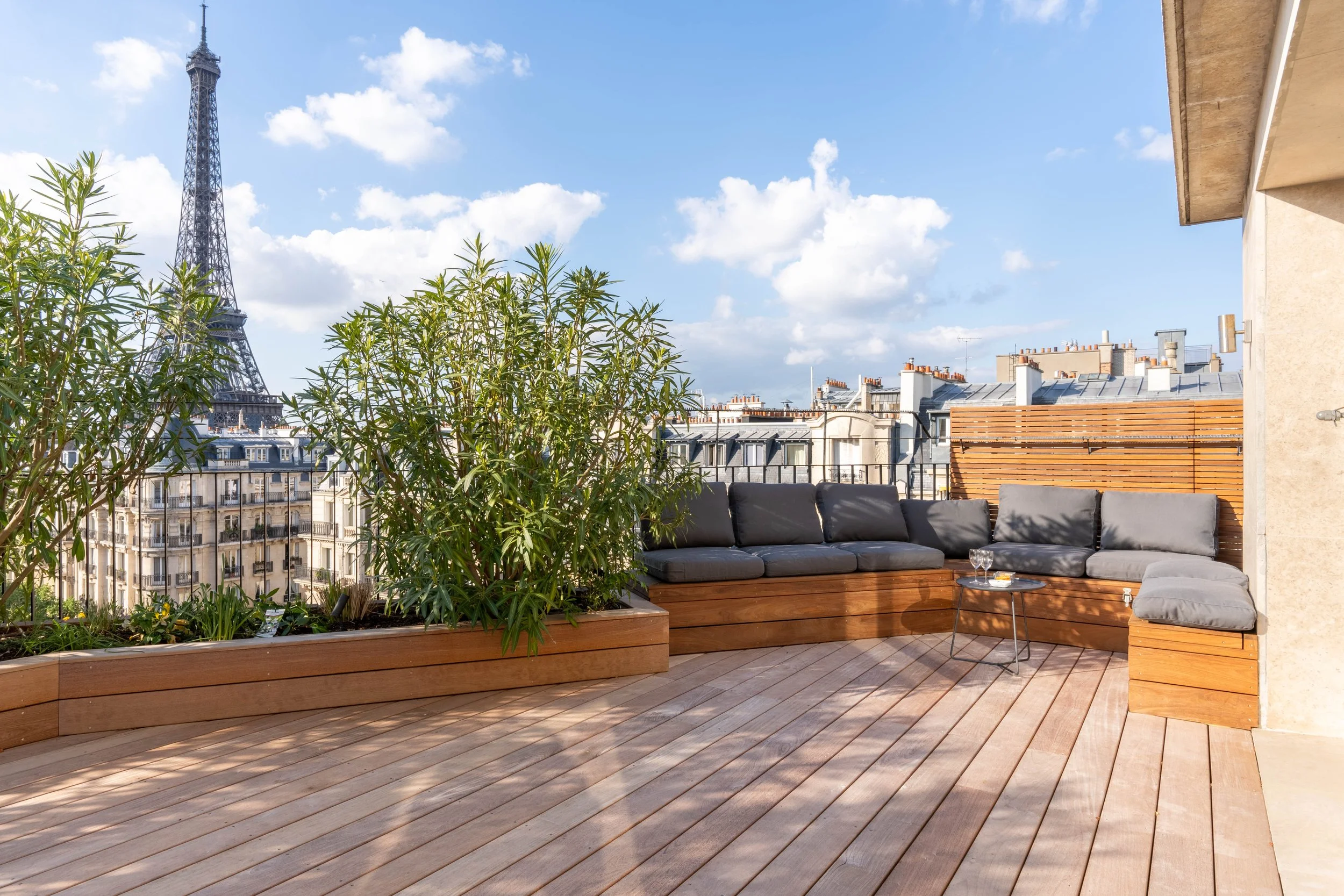 Curated visual reference: Luxury Penthouse Rentals With Entertainment Space Reference: Luxury Penthouses Rentals In Paris