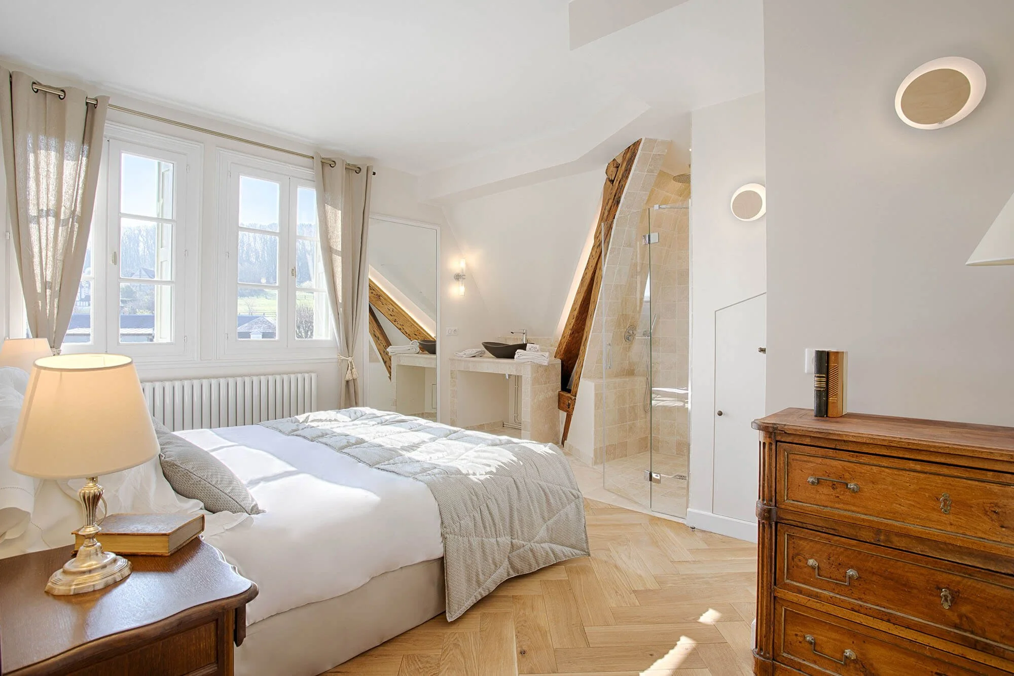 luxury villa in normandy bedroom