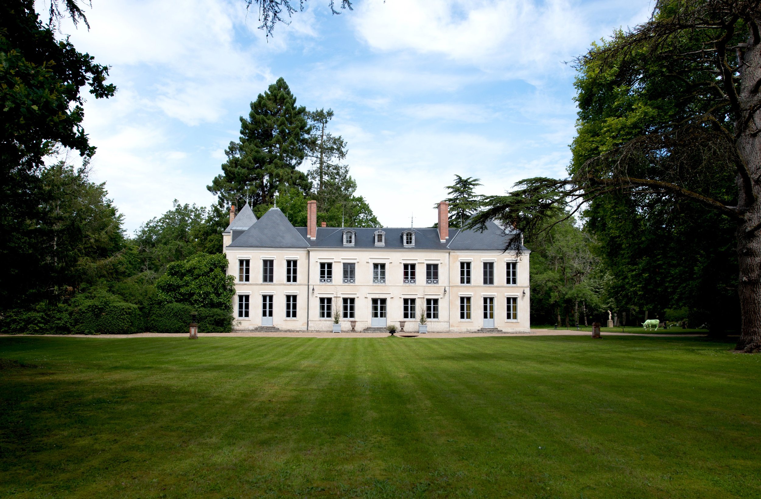 luxury villa near Paris