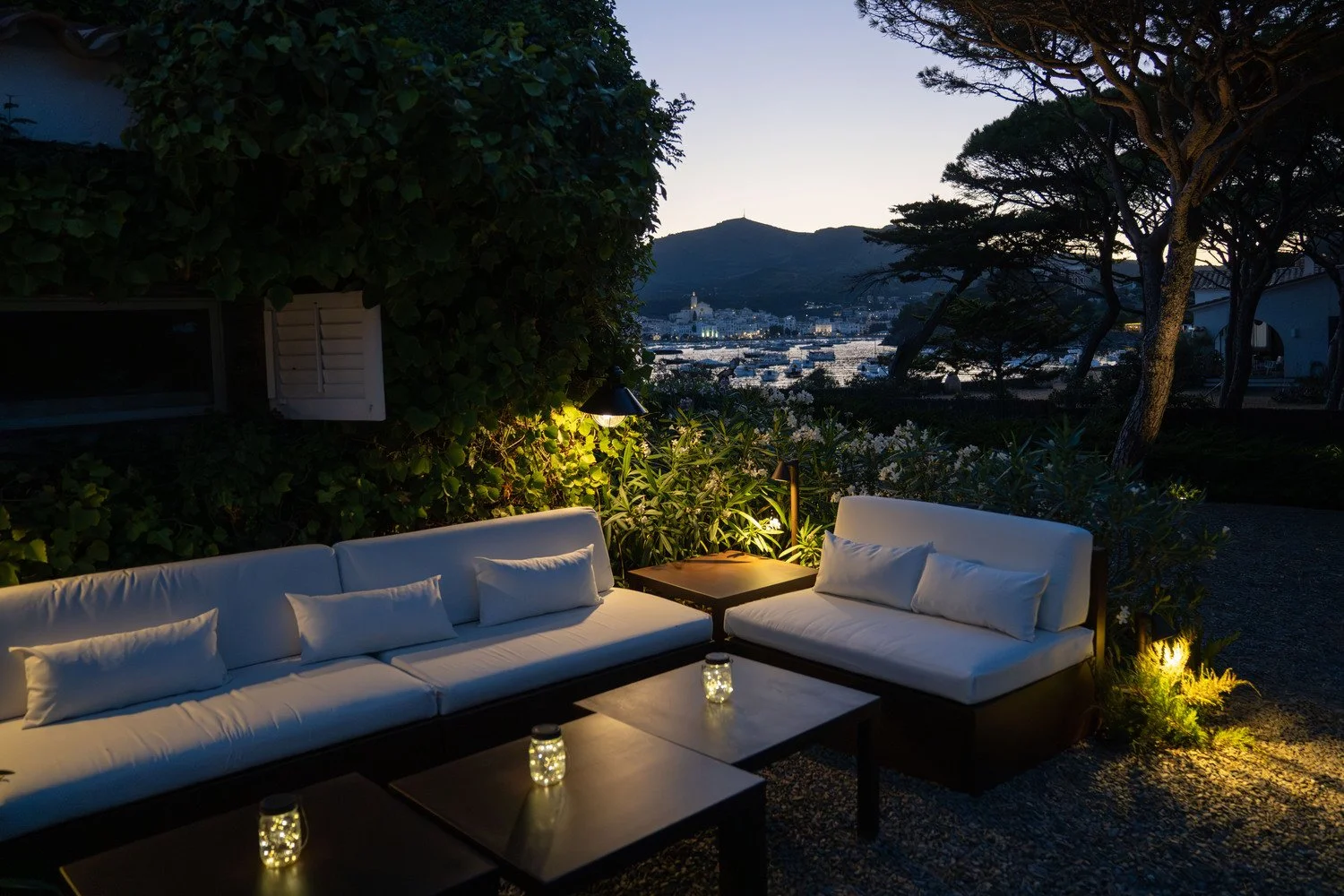 Luxury villa rental cadaques oliveres terrace
