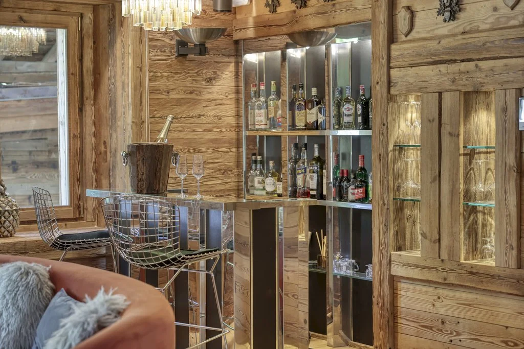 Luxury chalet for rent in Megève Mont Blanc bar