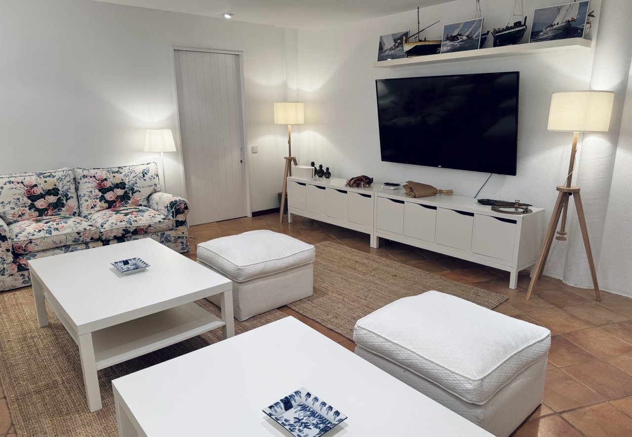 Villa Oliveres living room